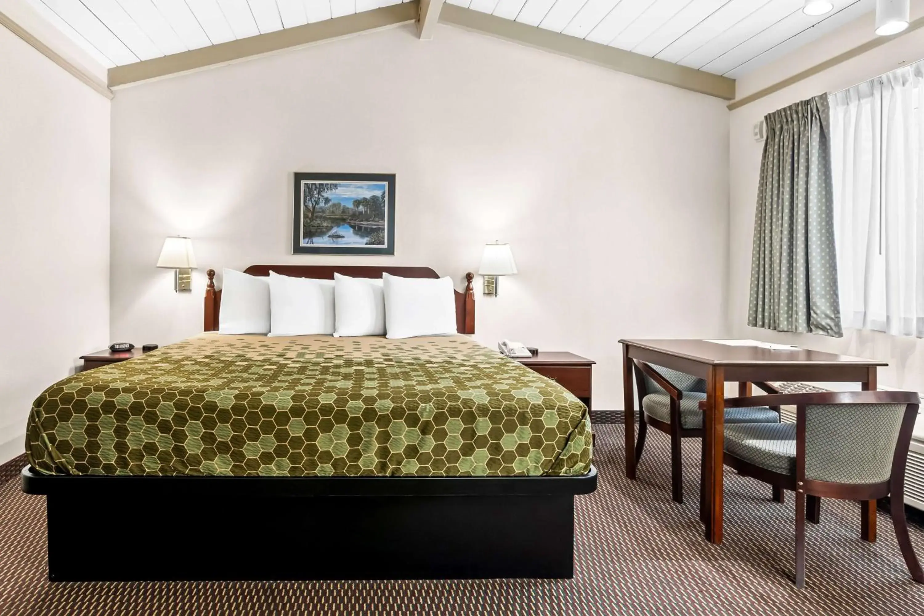 Bedroom, Bed in SureStay Hotel by Best Western Castro Valley Bedroom, Bed in SureStay Hotel by Best Western Castro Valley