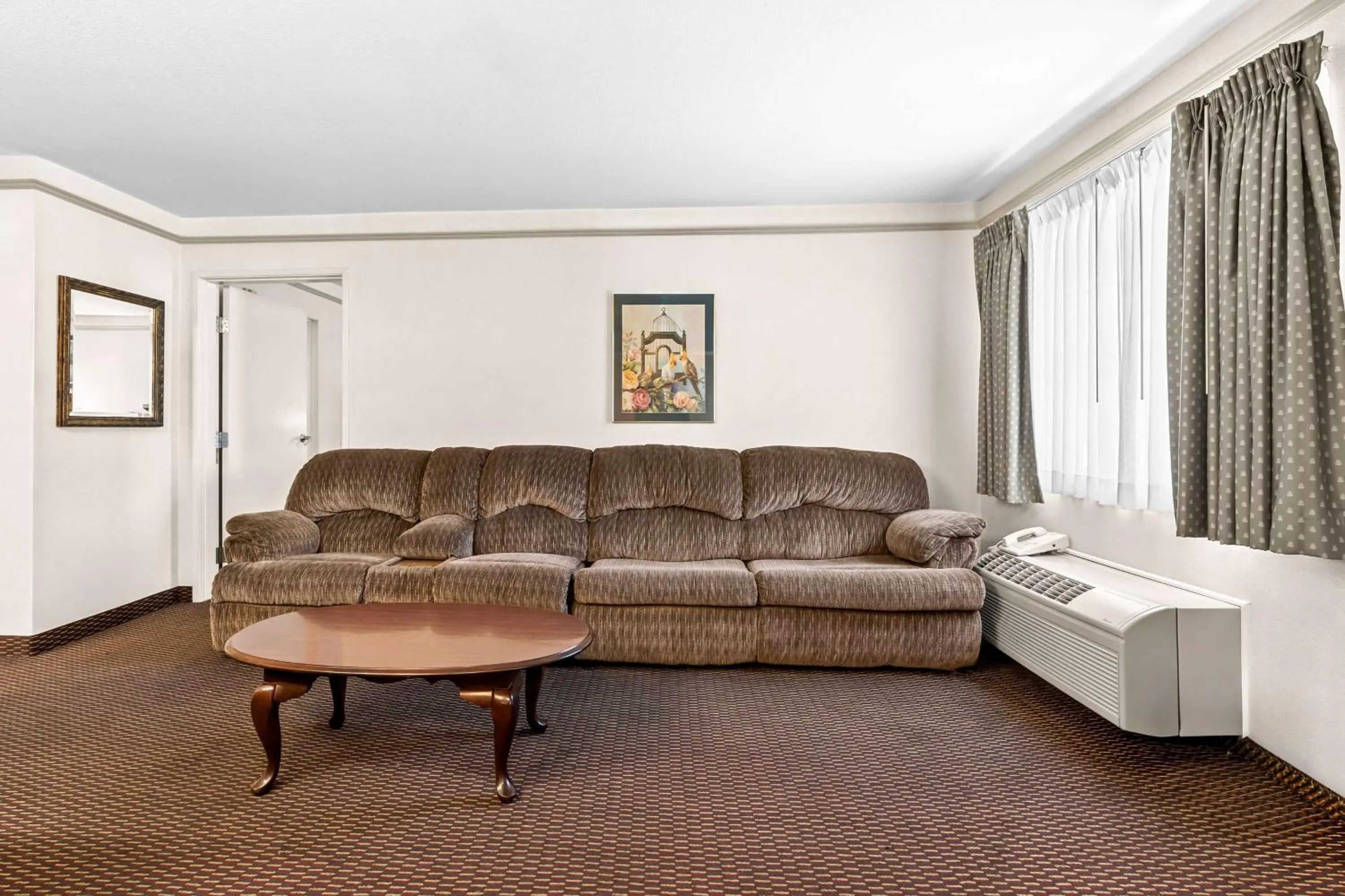 Bedroom in SureStay Hotel by Best Western Castro Valley