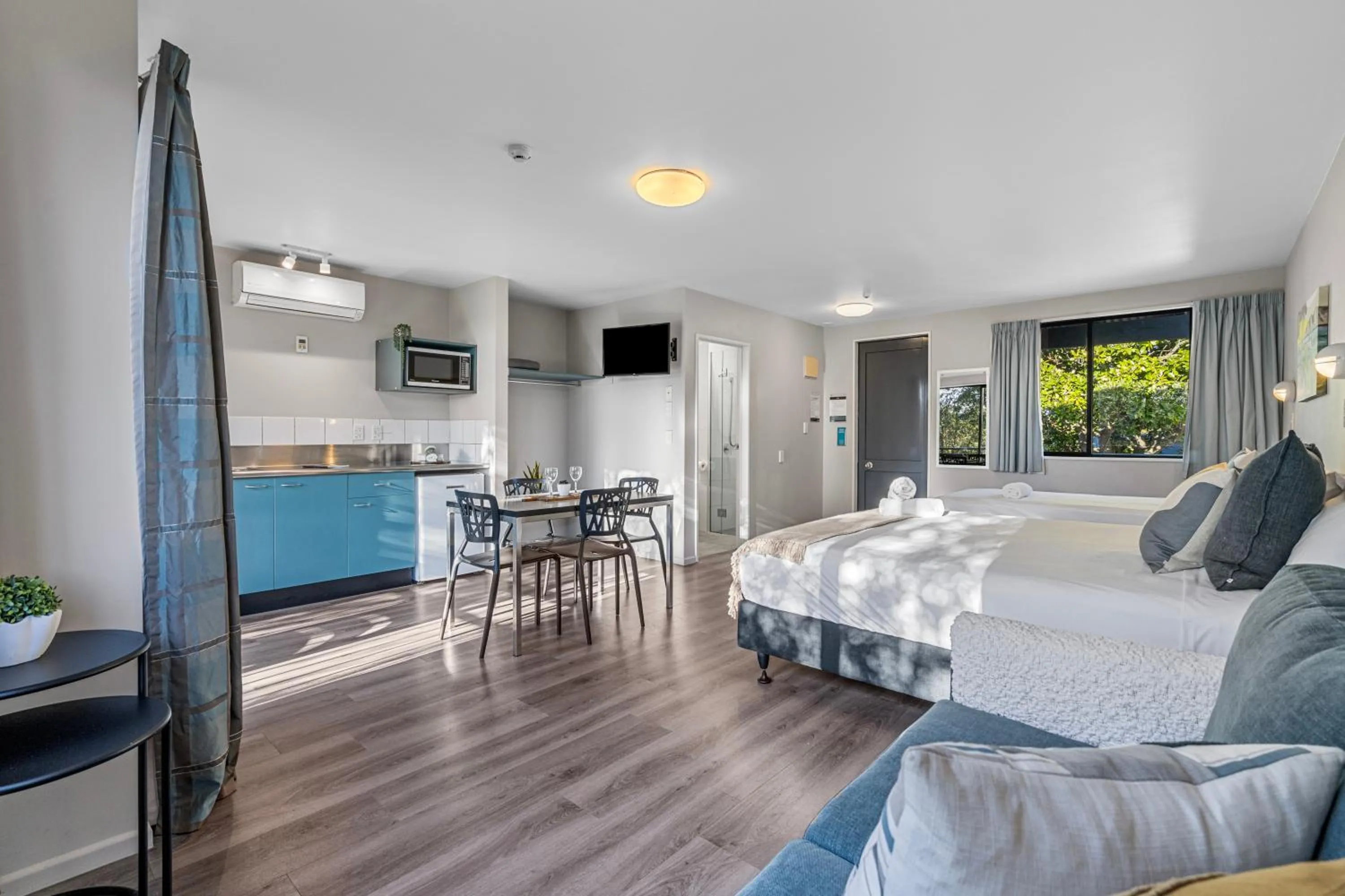 Bed in Tasman Holiday Parks - Christchurch