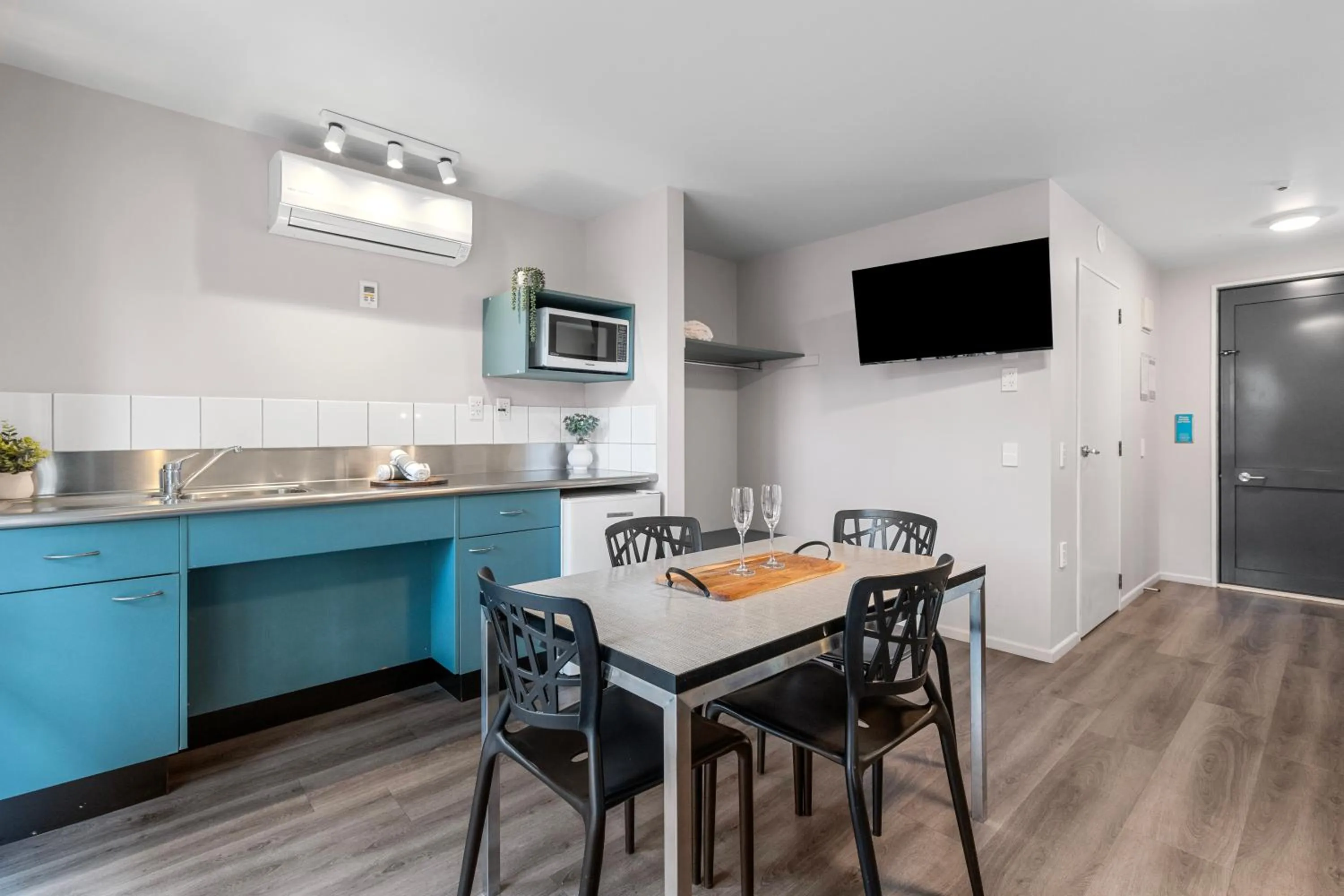 Kitchen or kitchenette in Tasman Holiday Parks - Christchurch