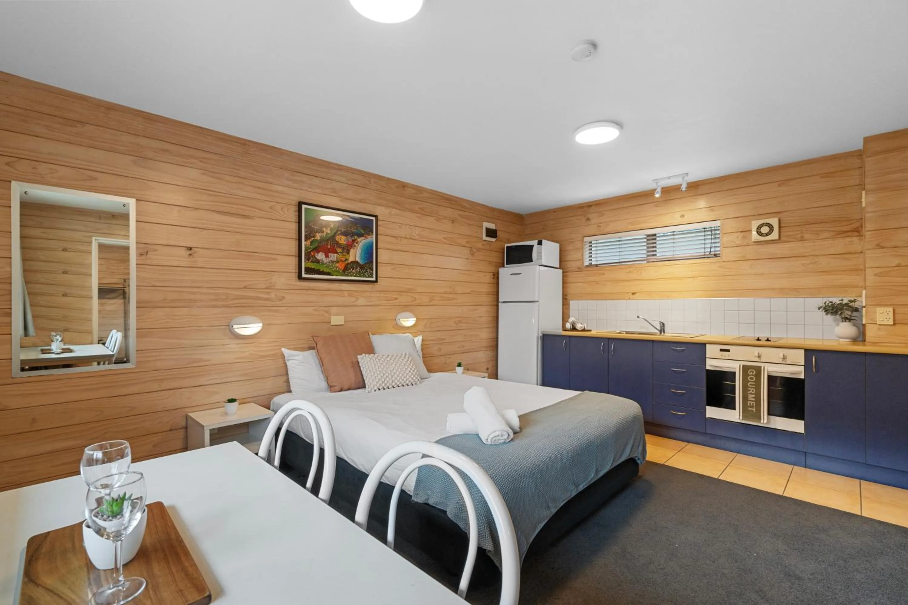 Bed in Tasman Holiday Parks - Christchurch