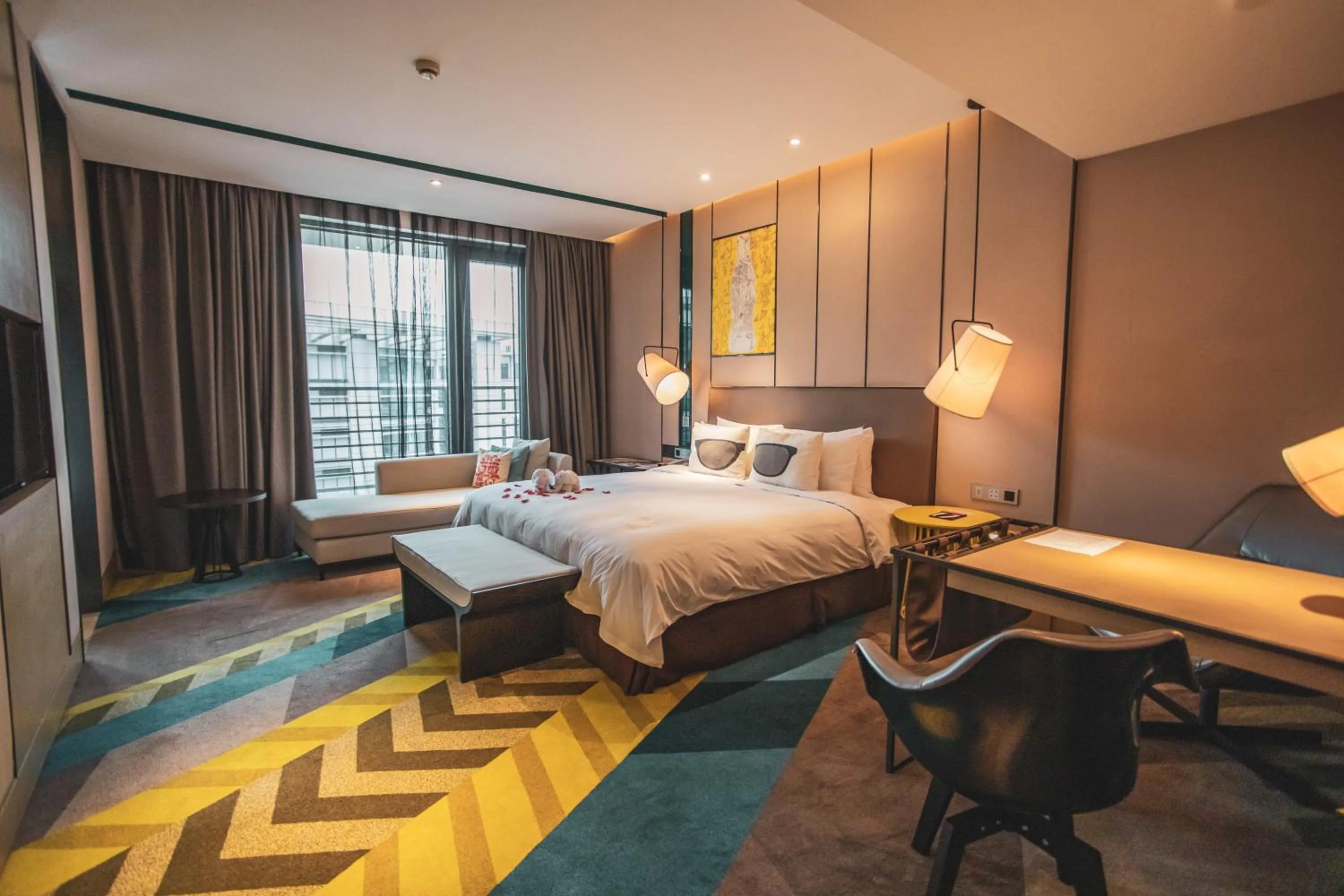 Bed in MiniMax Premier Hotel Shanghai Hongqiao