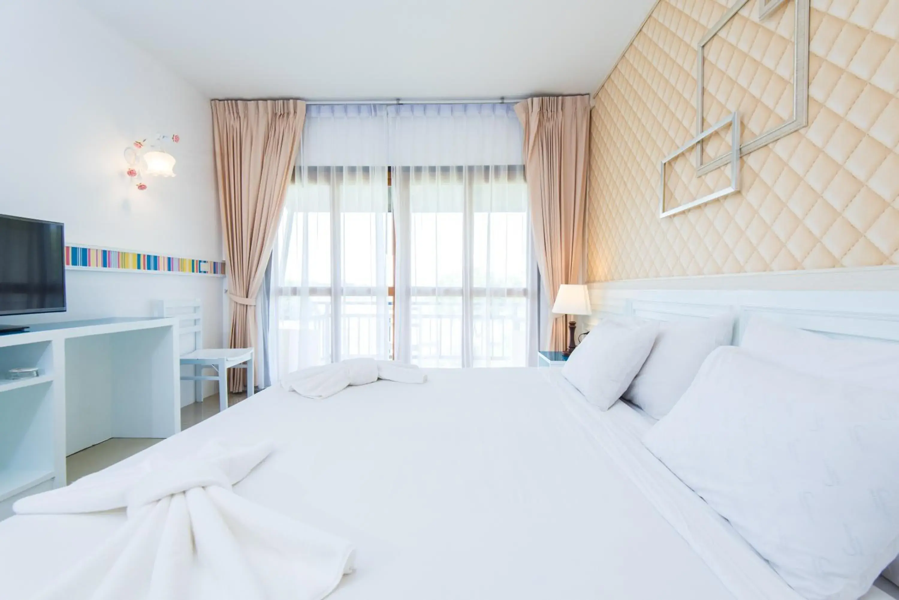 Bed in Baan Talay See Cream Resort Bed in Baan Talay See Cream Resort