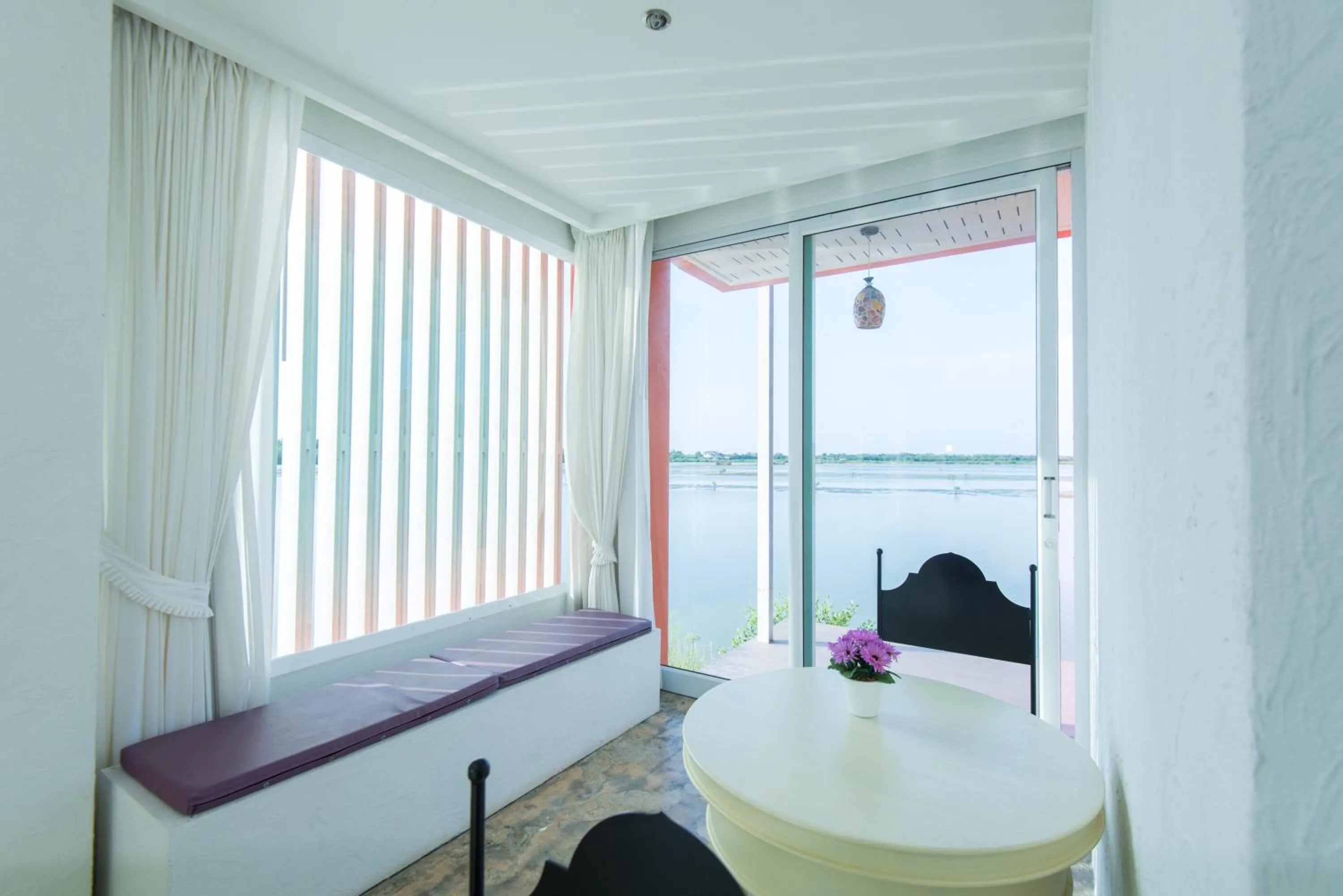 Baan Talay See Cream Resort