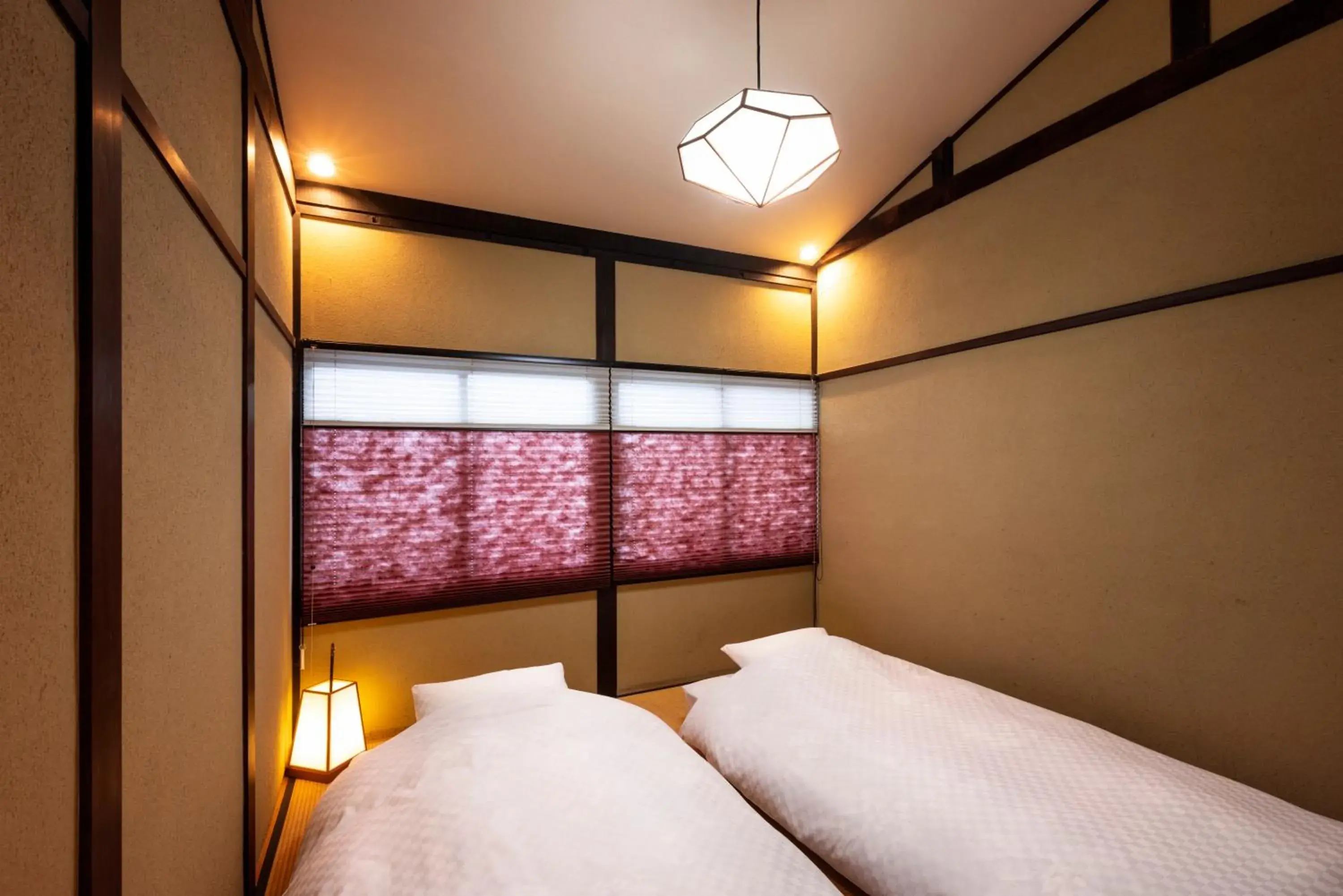 Bedroom, Bed in Rinn Rokujo Machiya Bedroom, Bed in Rinn Rokujo Machiya