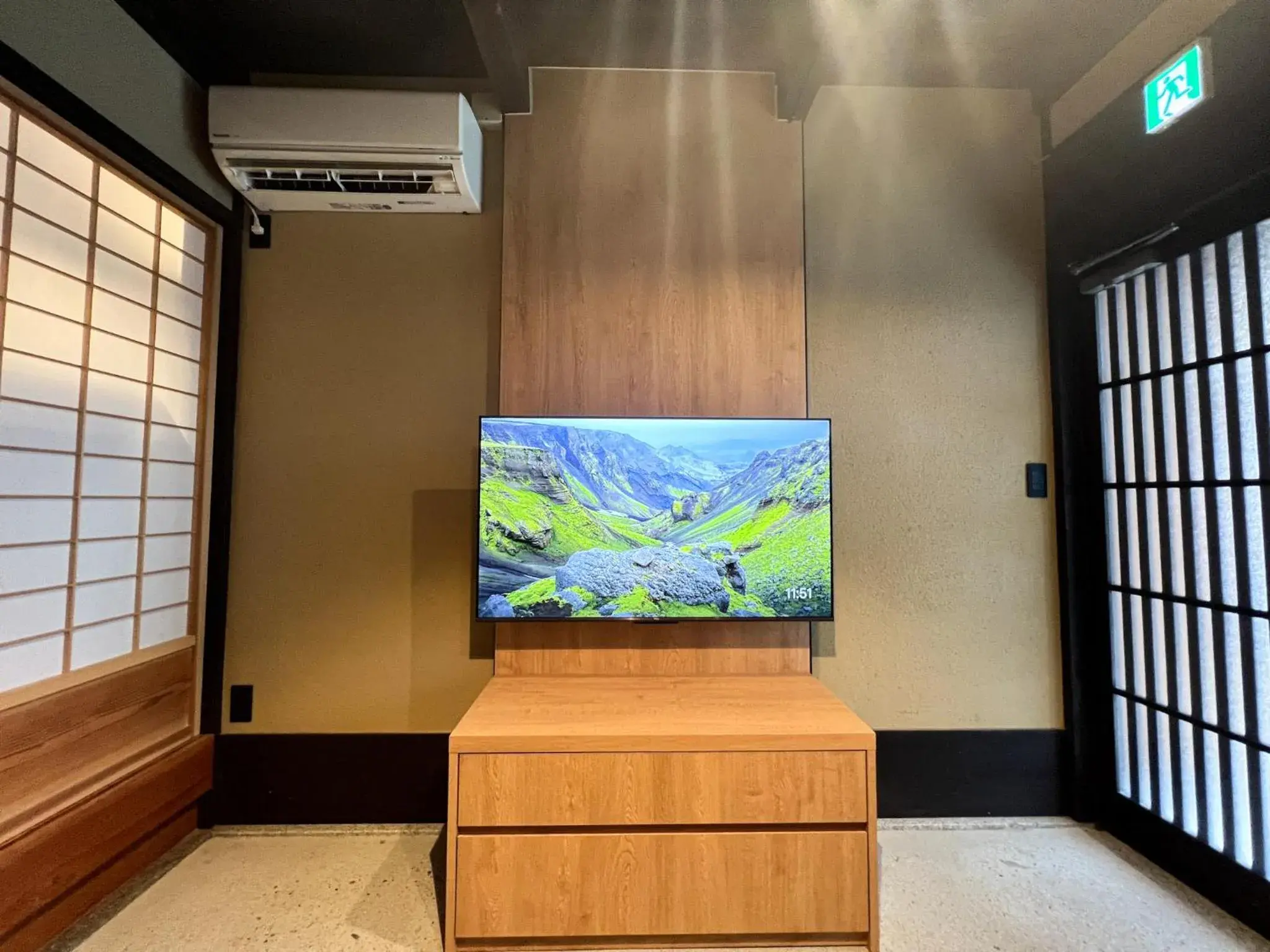 TV and multimedia in Rinn Rokujo Machiya TV and multimedia in Rinn Rokujo Machiya