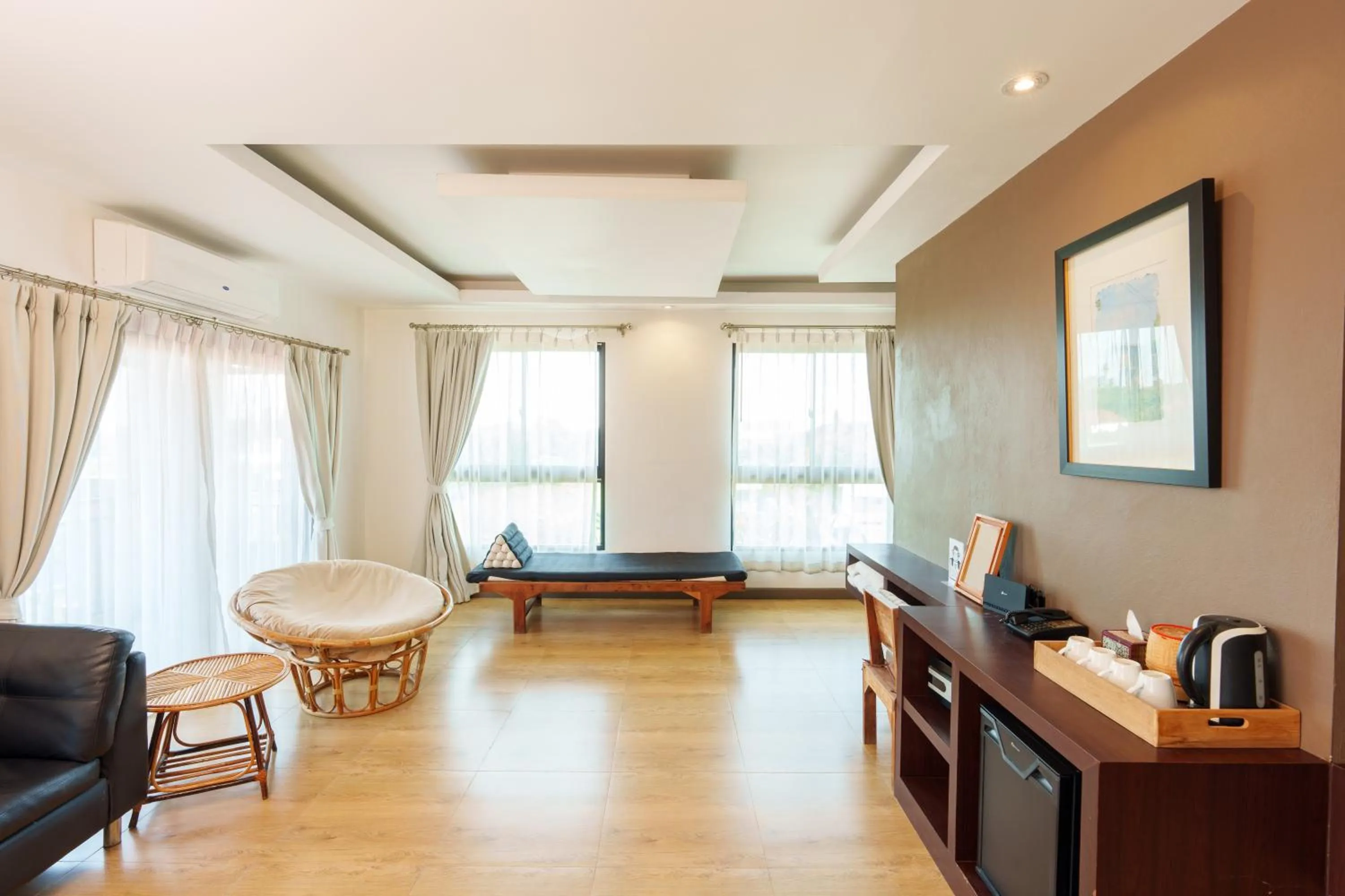 hair dresser in Brown House Hotel