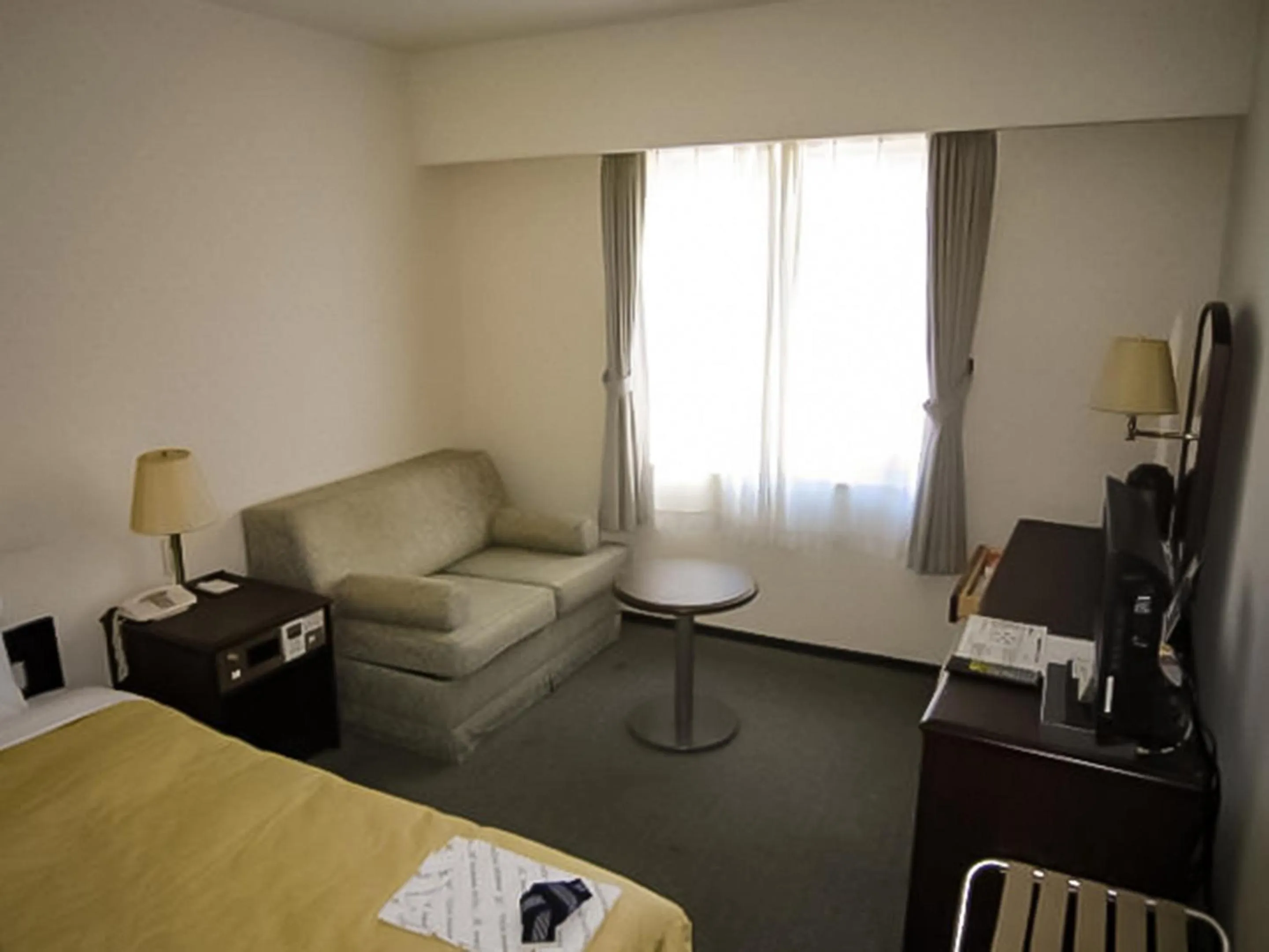 Photo of the whole room, Bed in Ichihara Marine Hotel