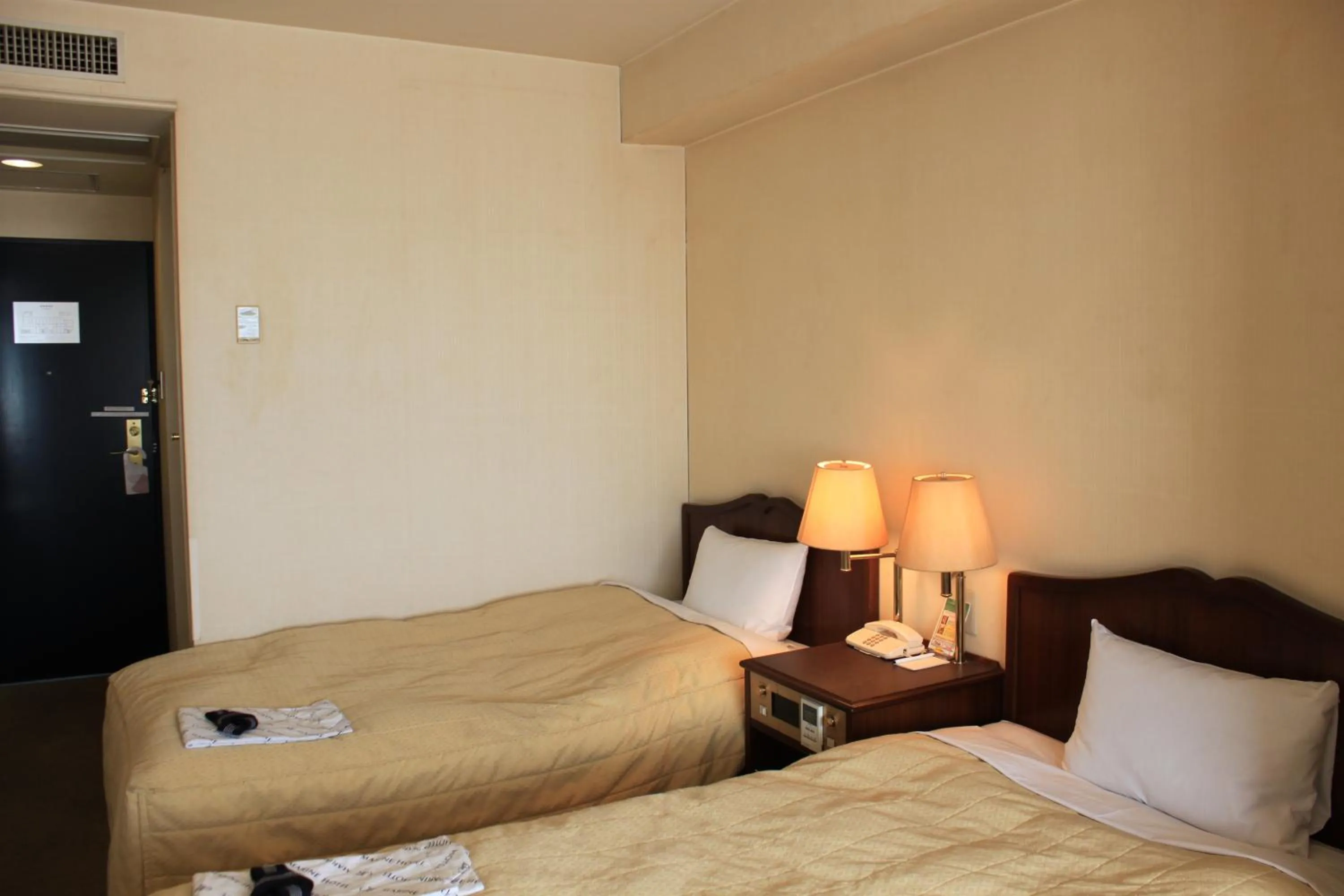 Bed in Ichihara Marine Hotel