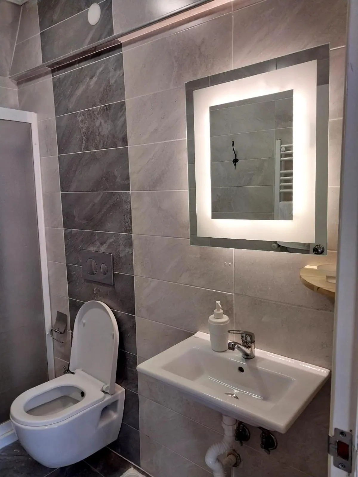 Bathroom in Goji's Apartments