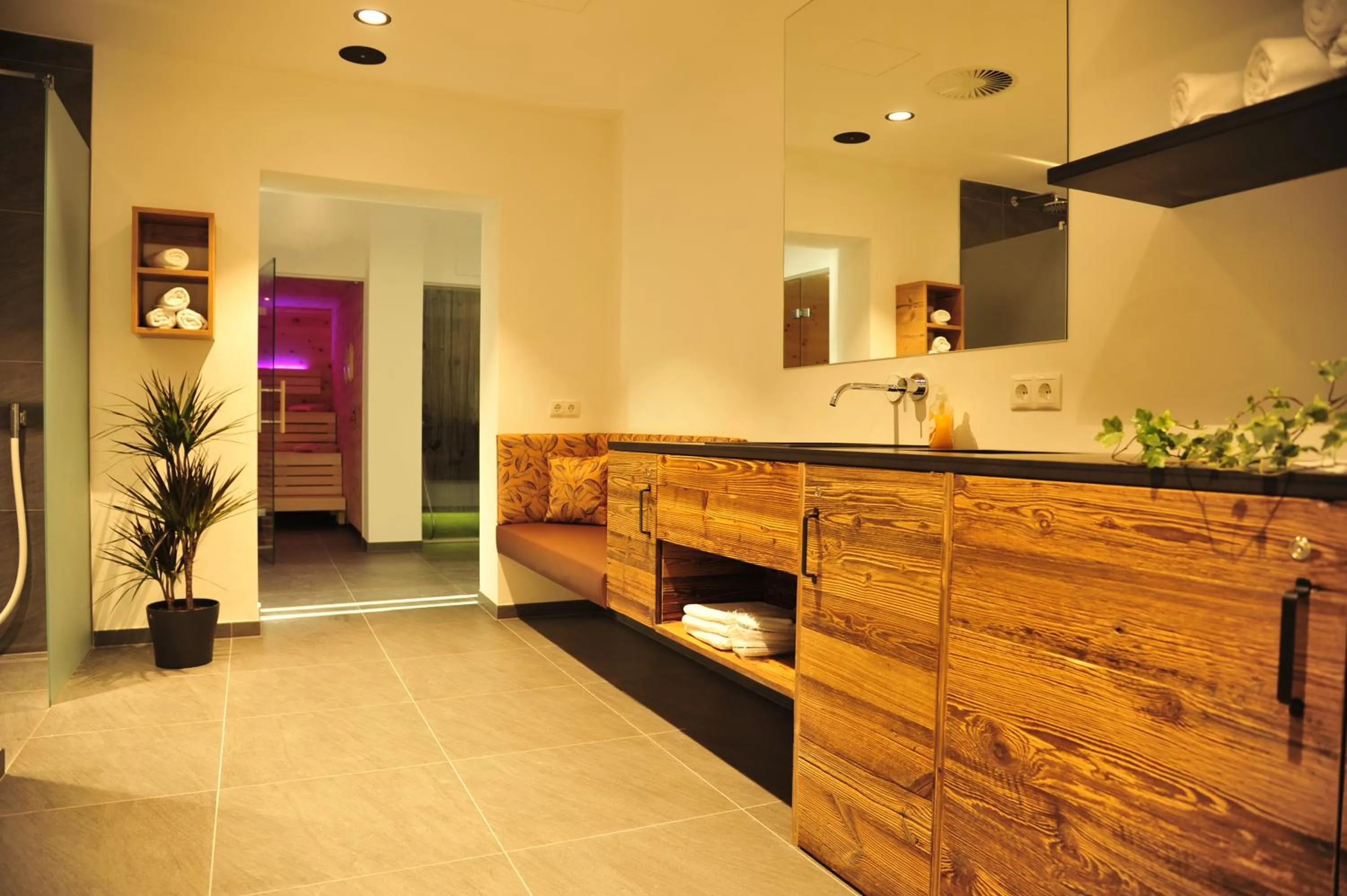 Spa and wellness centre/facilities in Hotel Regnum Zegg