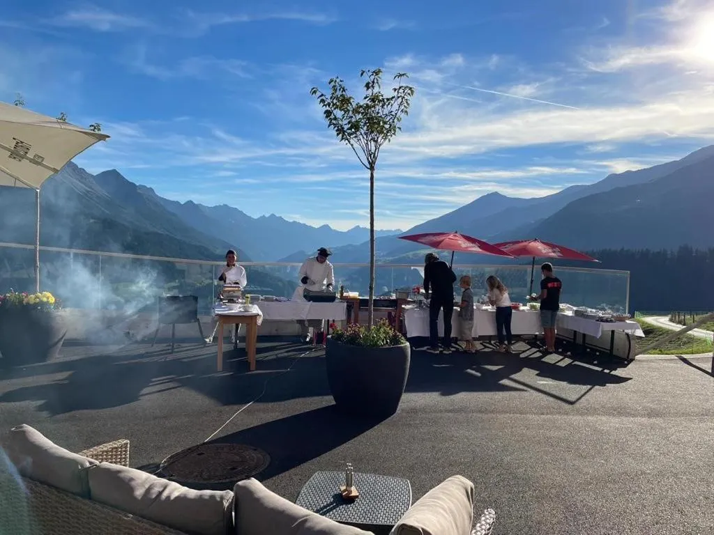 BBQ facilities in Hotel Regnum Zegg