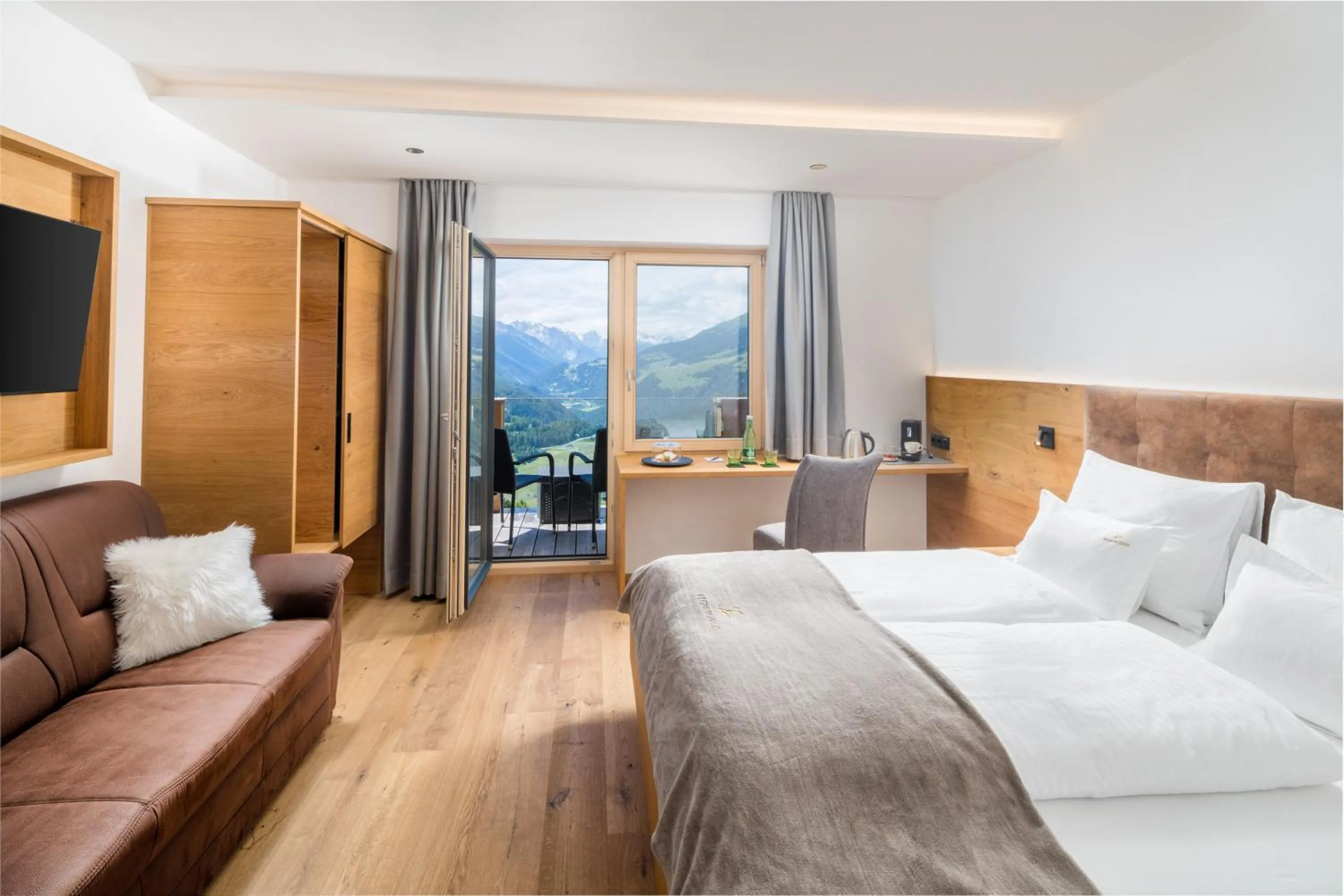 Bed in Hotel Regnum Zegg