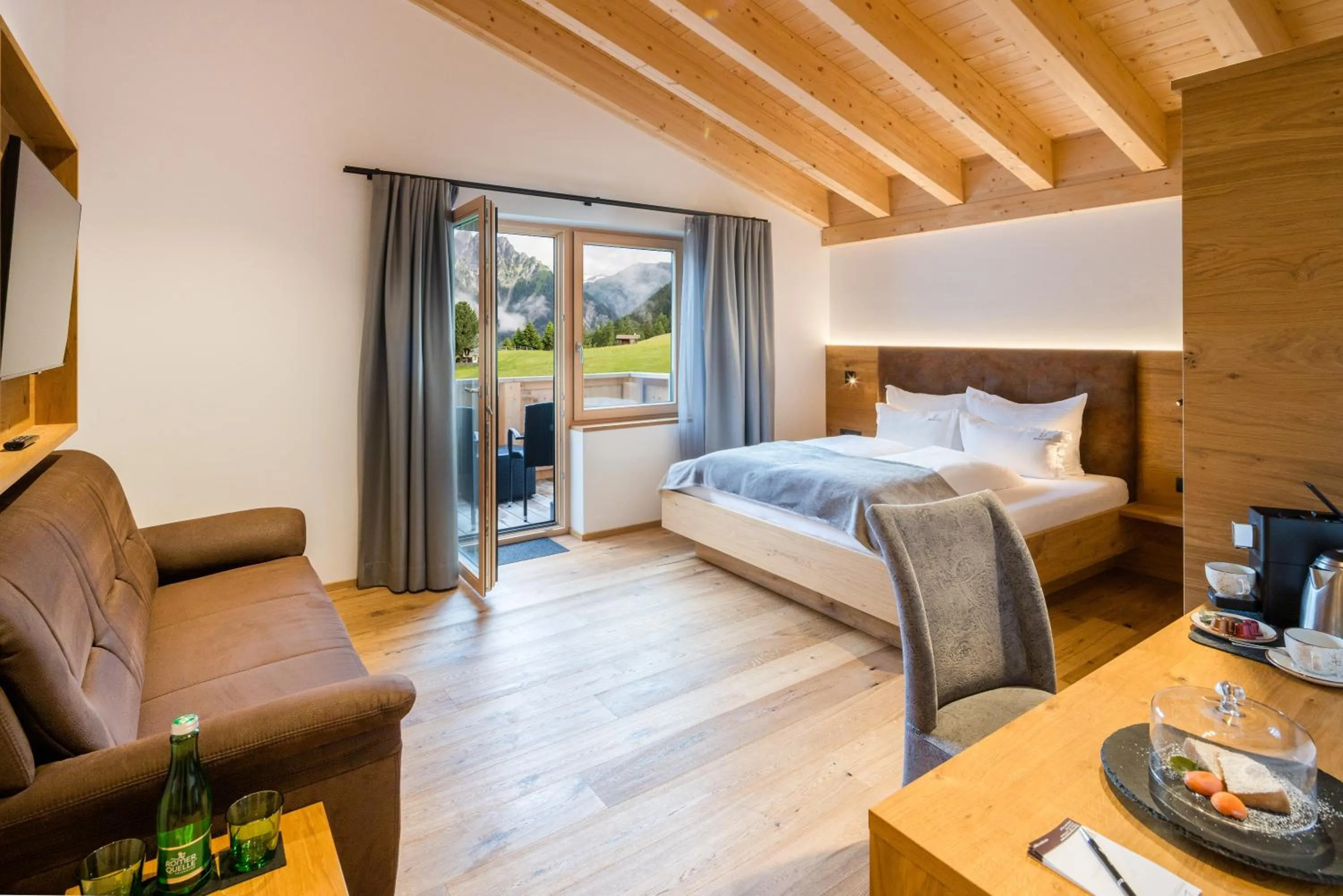 Bed in Hotel Regnum Zegg