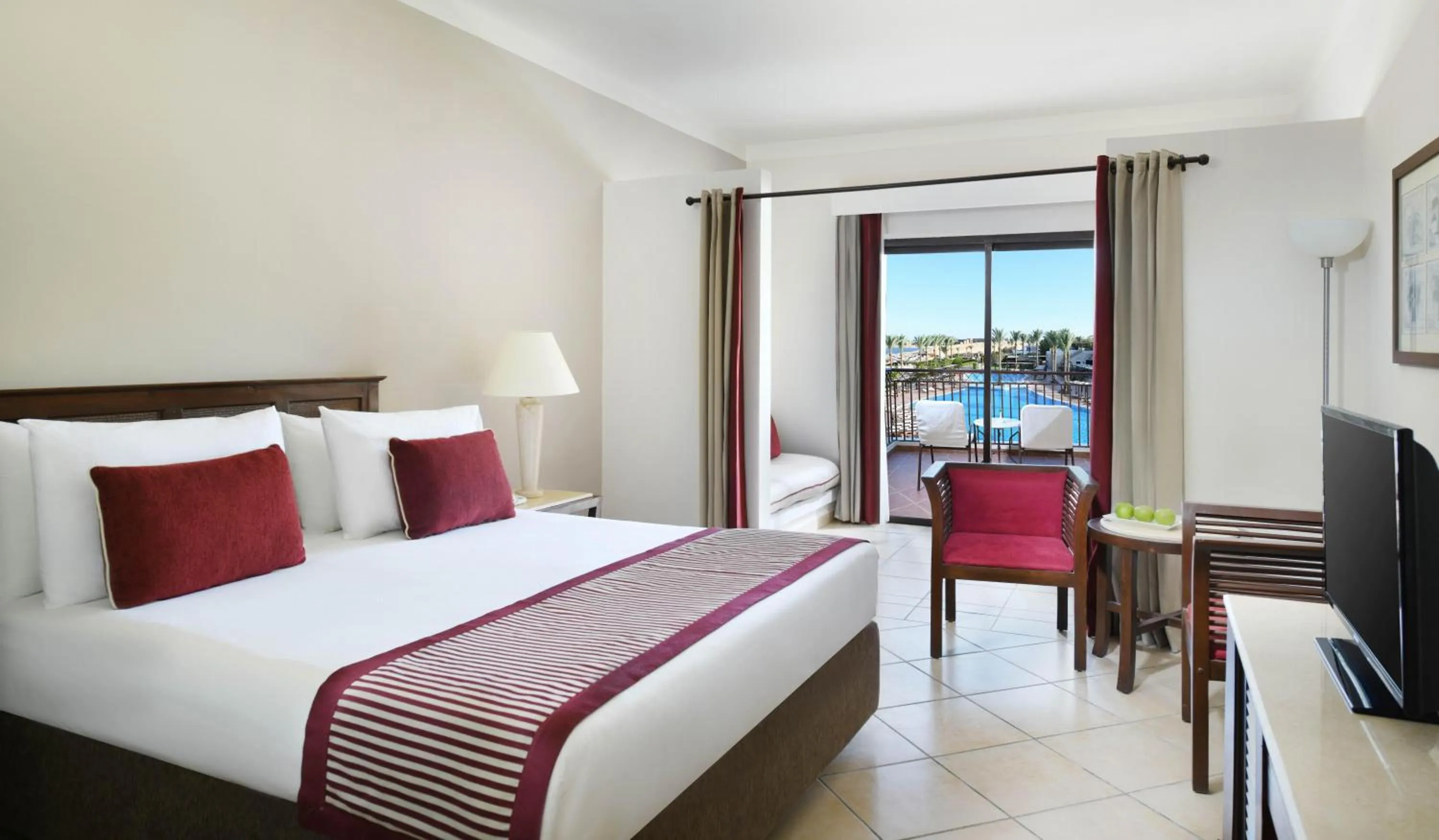 Photo of the whole room, Bed in JAZ Belvedere