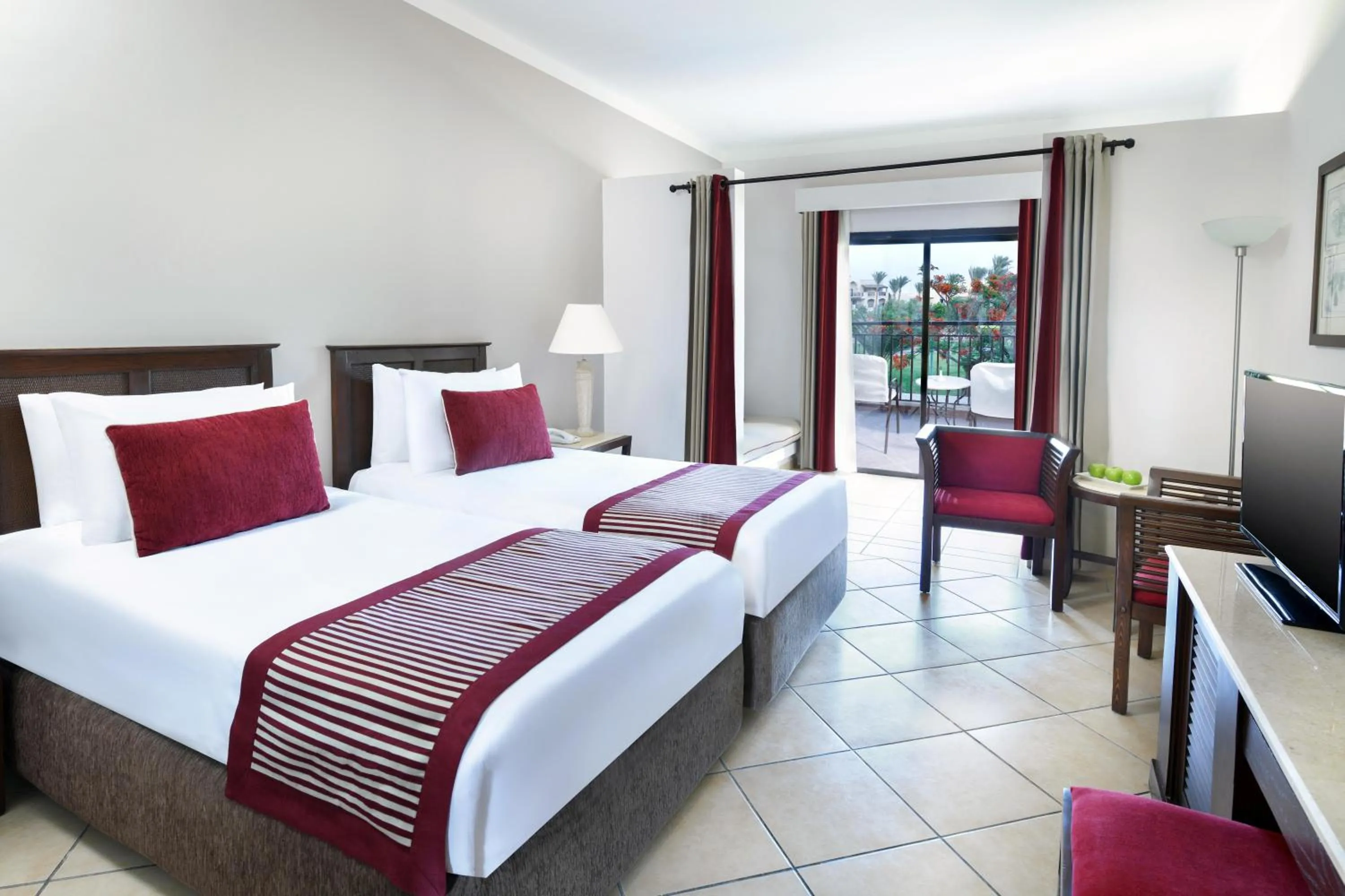 Photo of the whole room, Bed in JAZ Belvedere