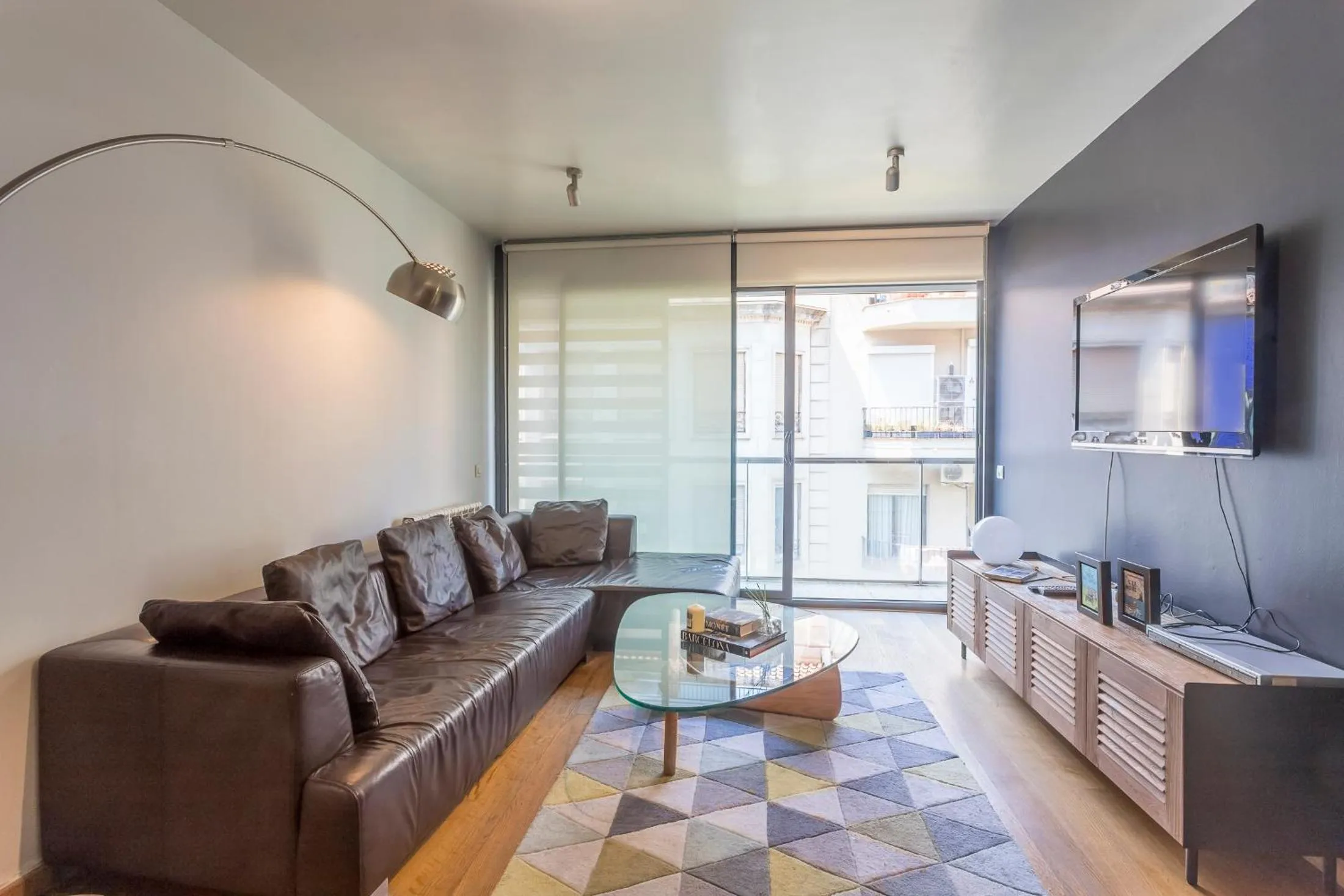 Communal lounge/ TV room in My Space Barcelona Penthouse Terrace