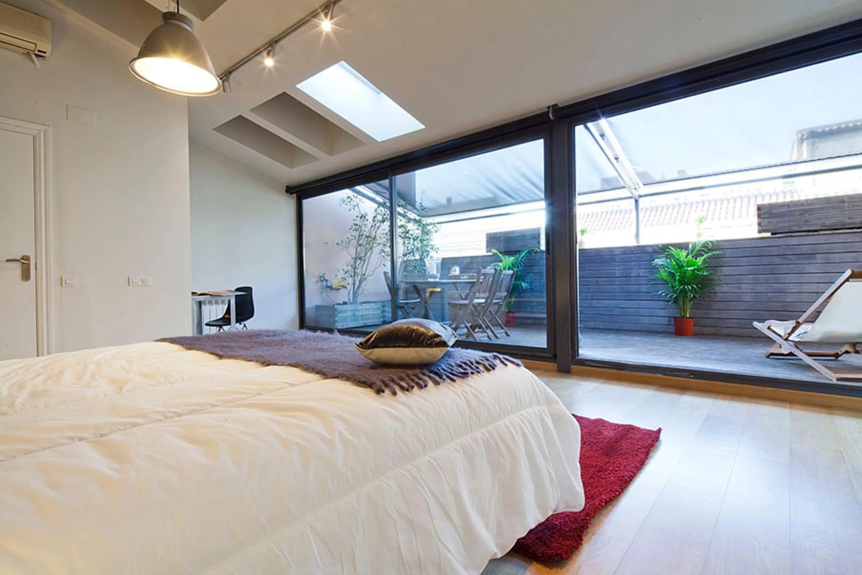 Bedroom, Bed in Attic Apartment in Bonanova with Private Terrace