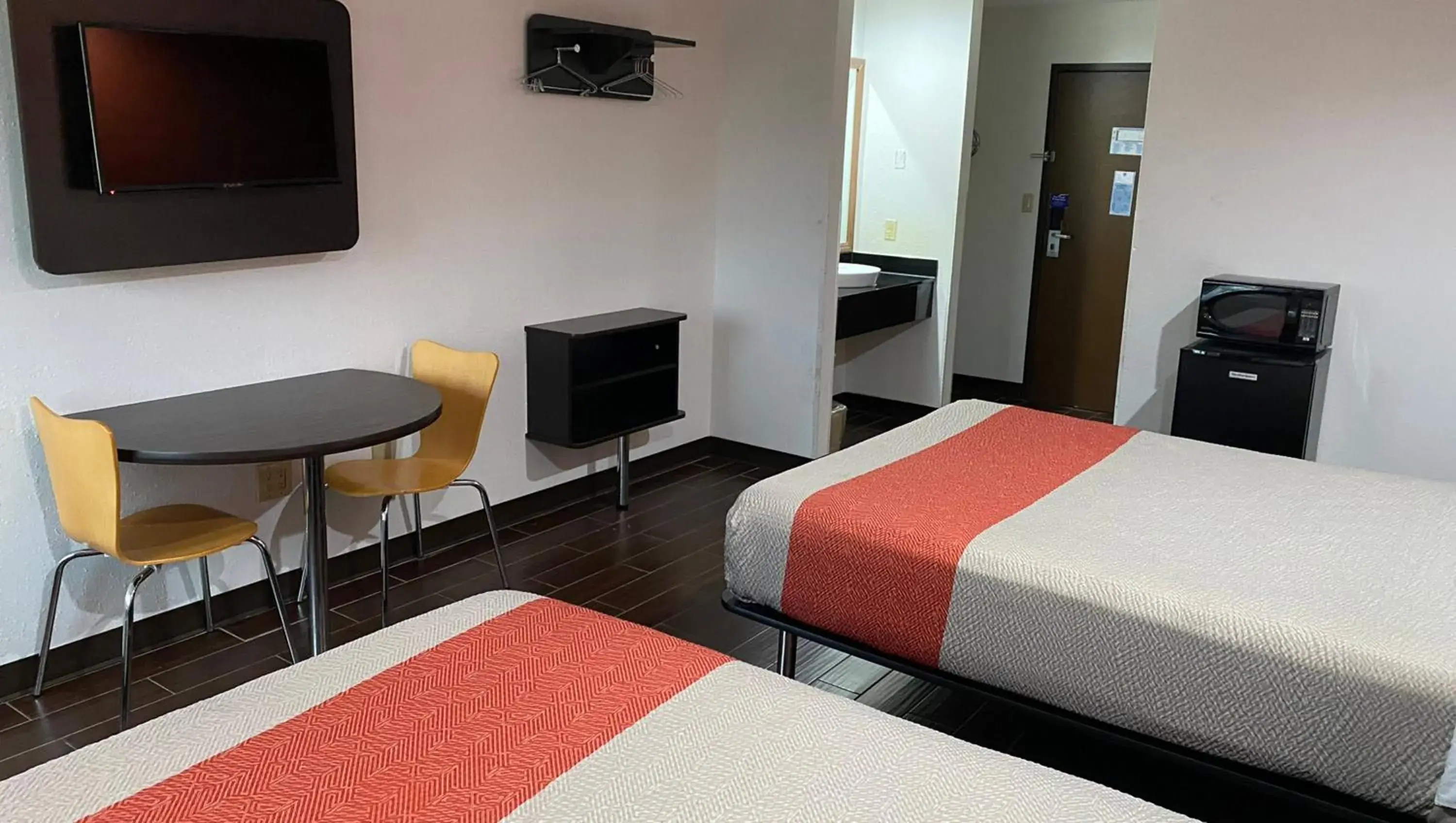 Bedroom, Bed in Relax Inn Bedroom, Bed in Relax Inn