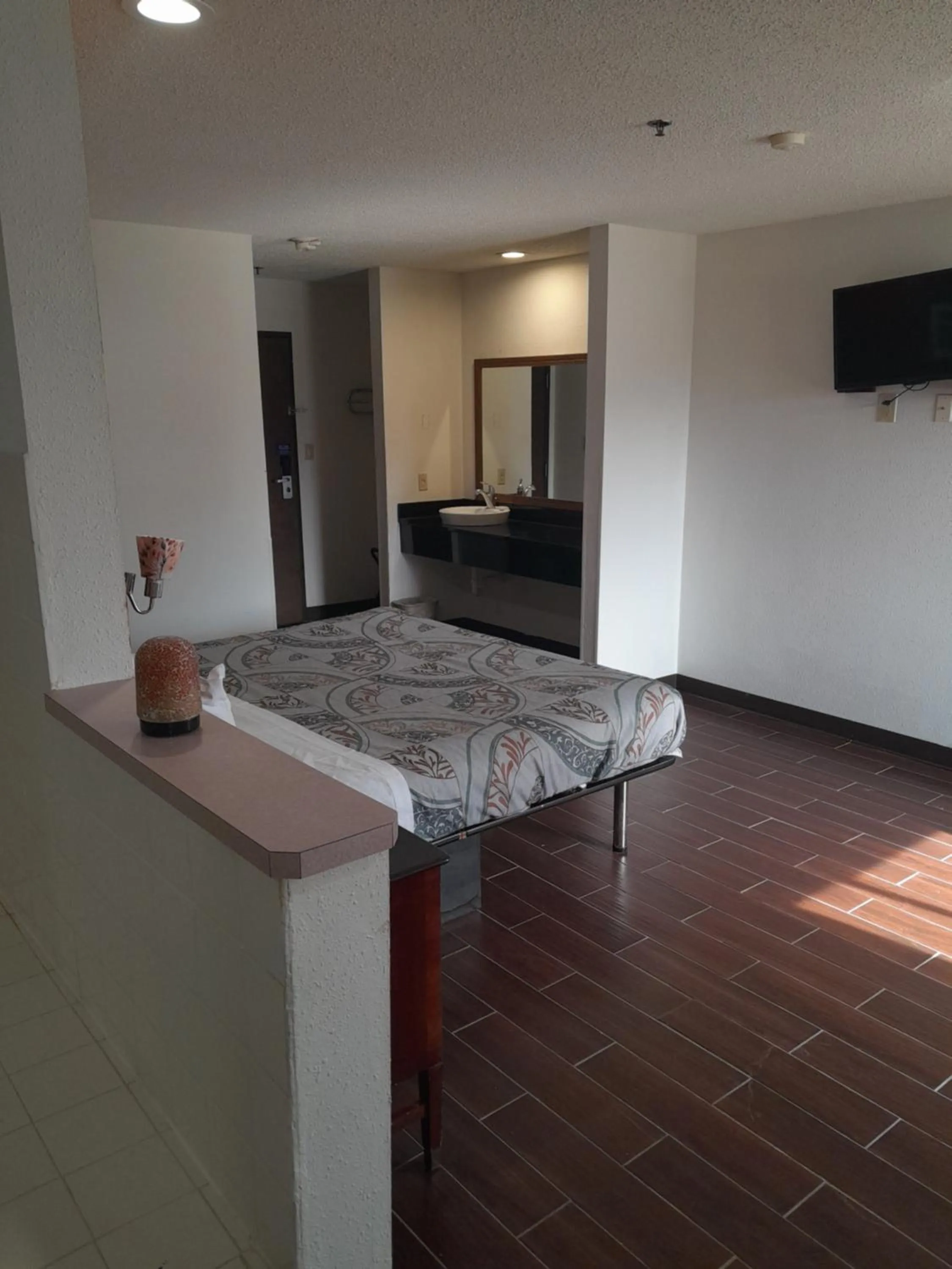 TV and multimedia in Relax Inn