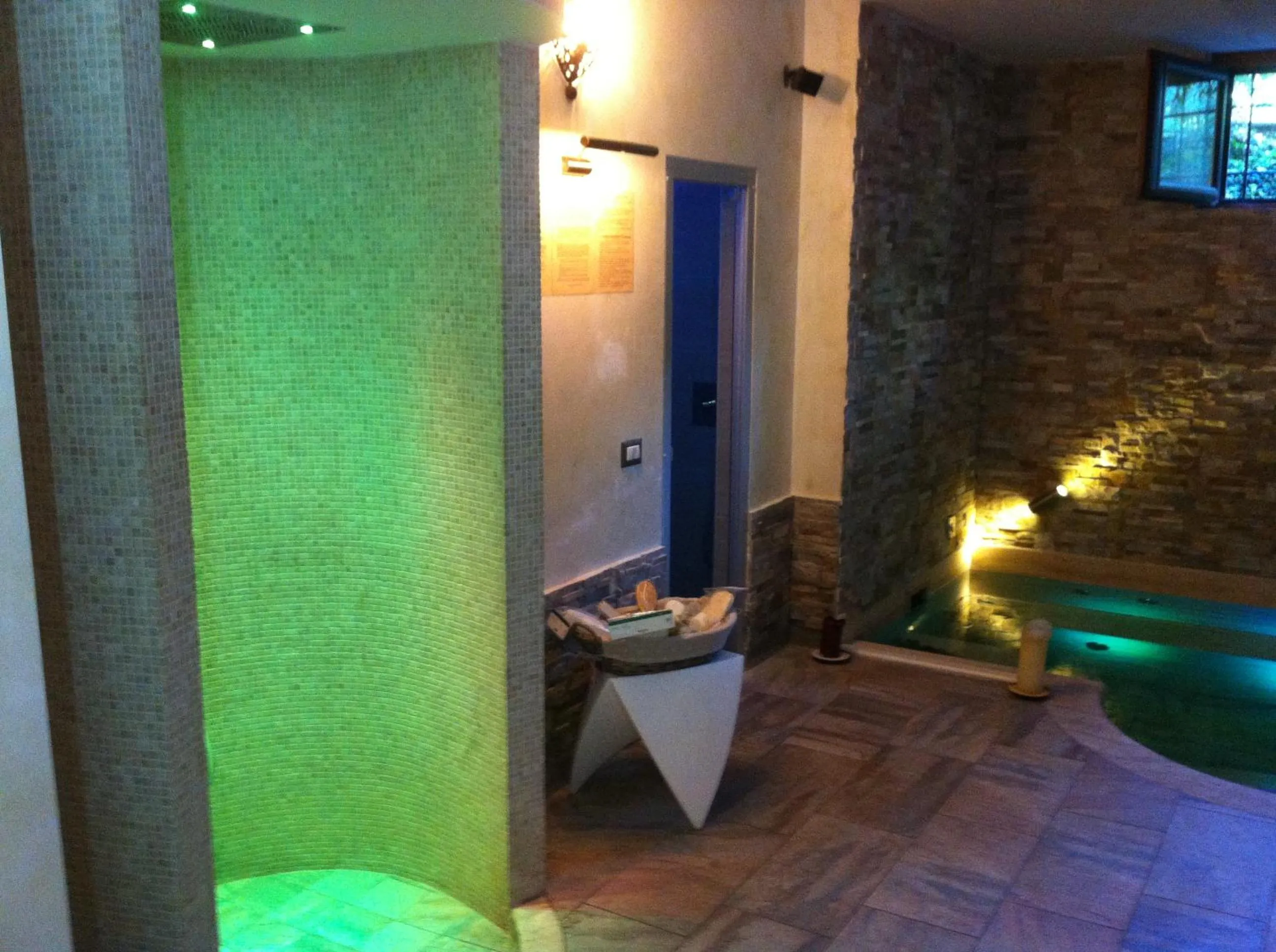 Spa and wellness centre/facilities in Aurelia Garden Gold B&B