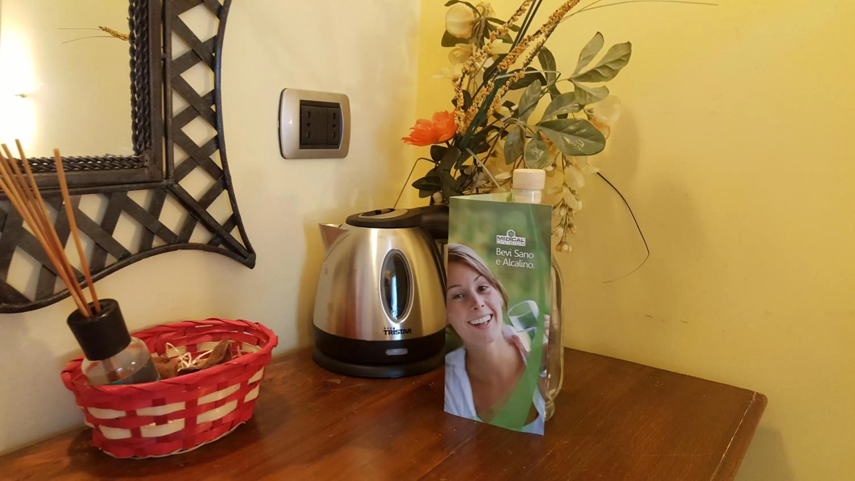 Food and drinks in Aurelia Garden Gold B&B