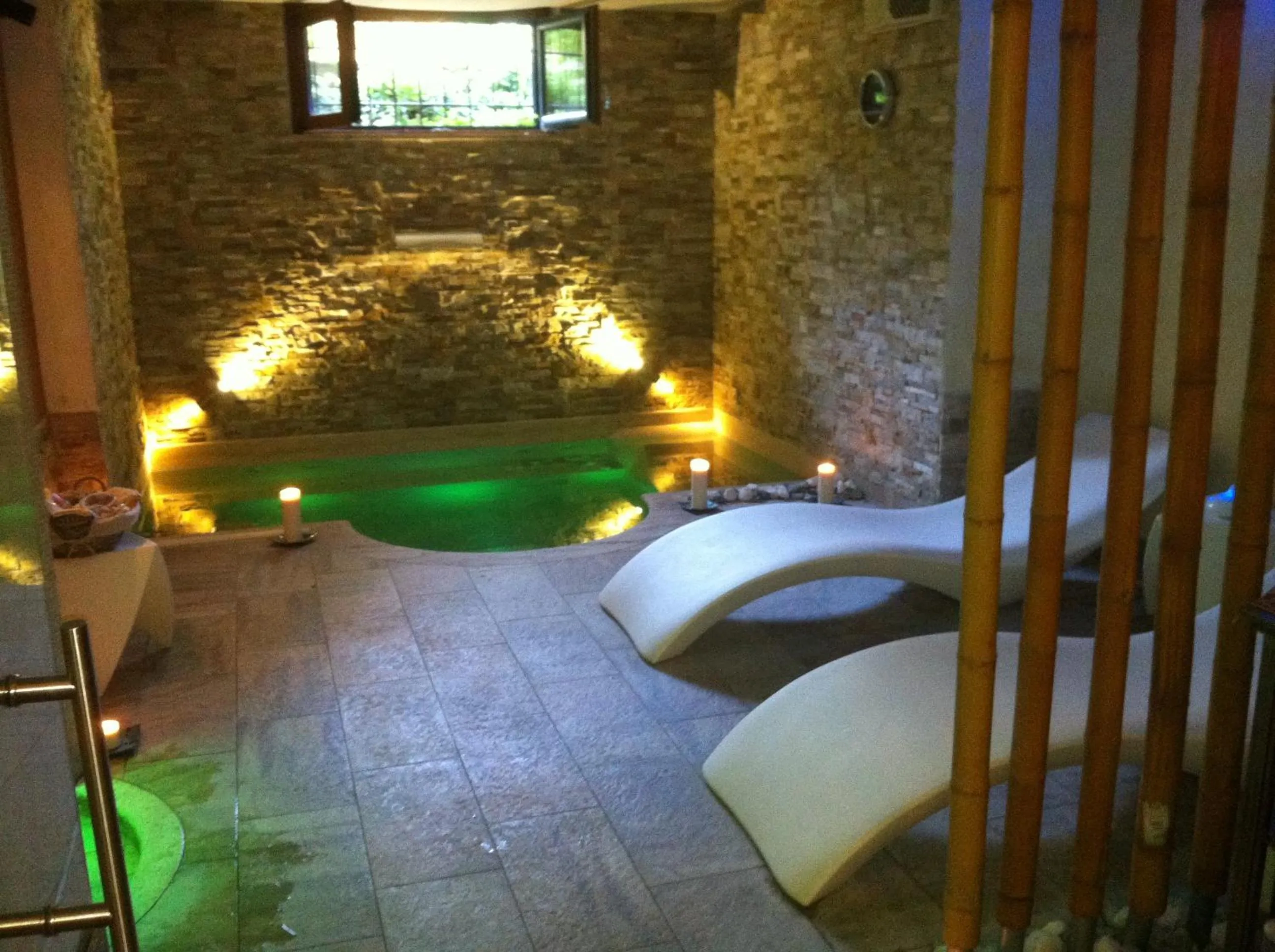 Hot Tub in Aurelia Garden Gold B&B