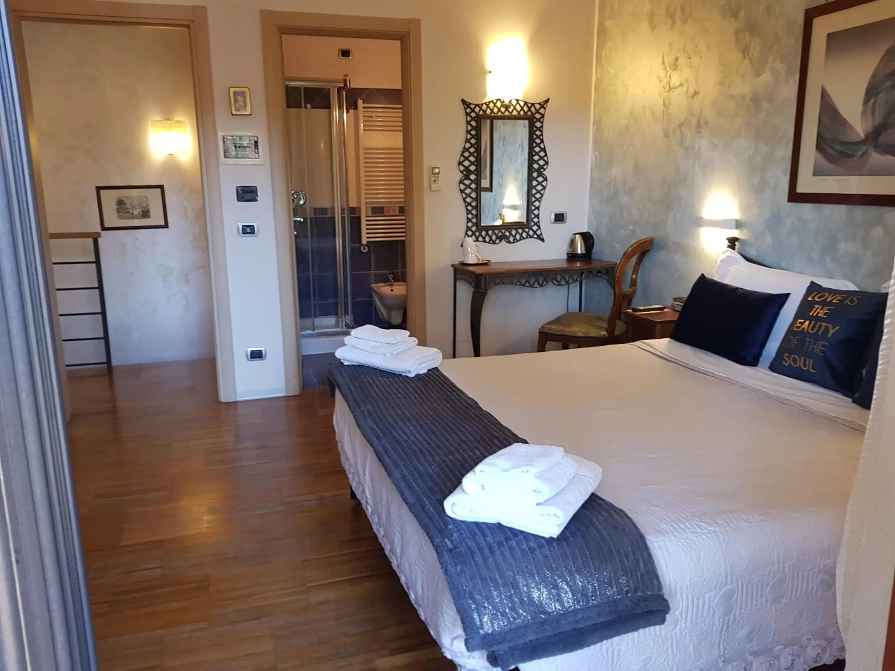 Triple Room in Aurelia Garden Gold B&B Triple Room in Aurelia Garden Gold B&B