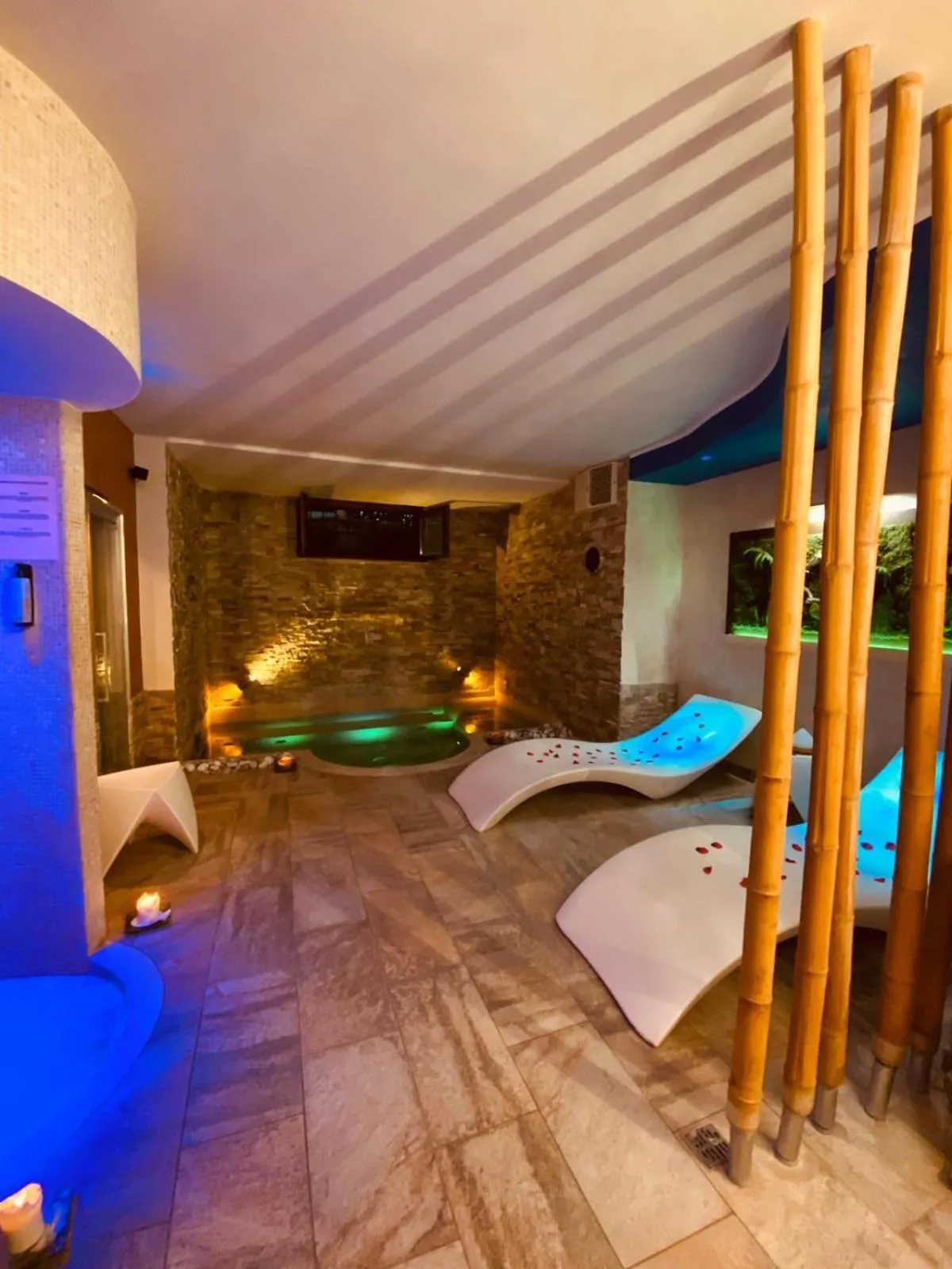 Spa and wellness centre/facilities, Bed in Aurelia Garden Gold B&B