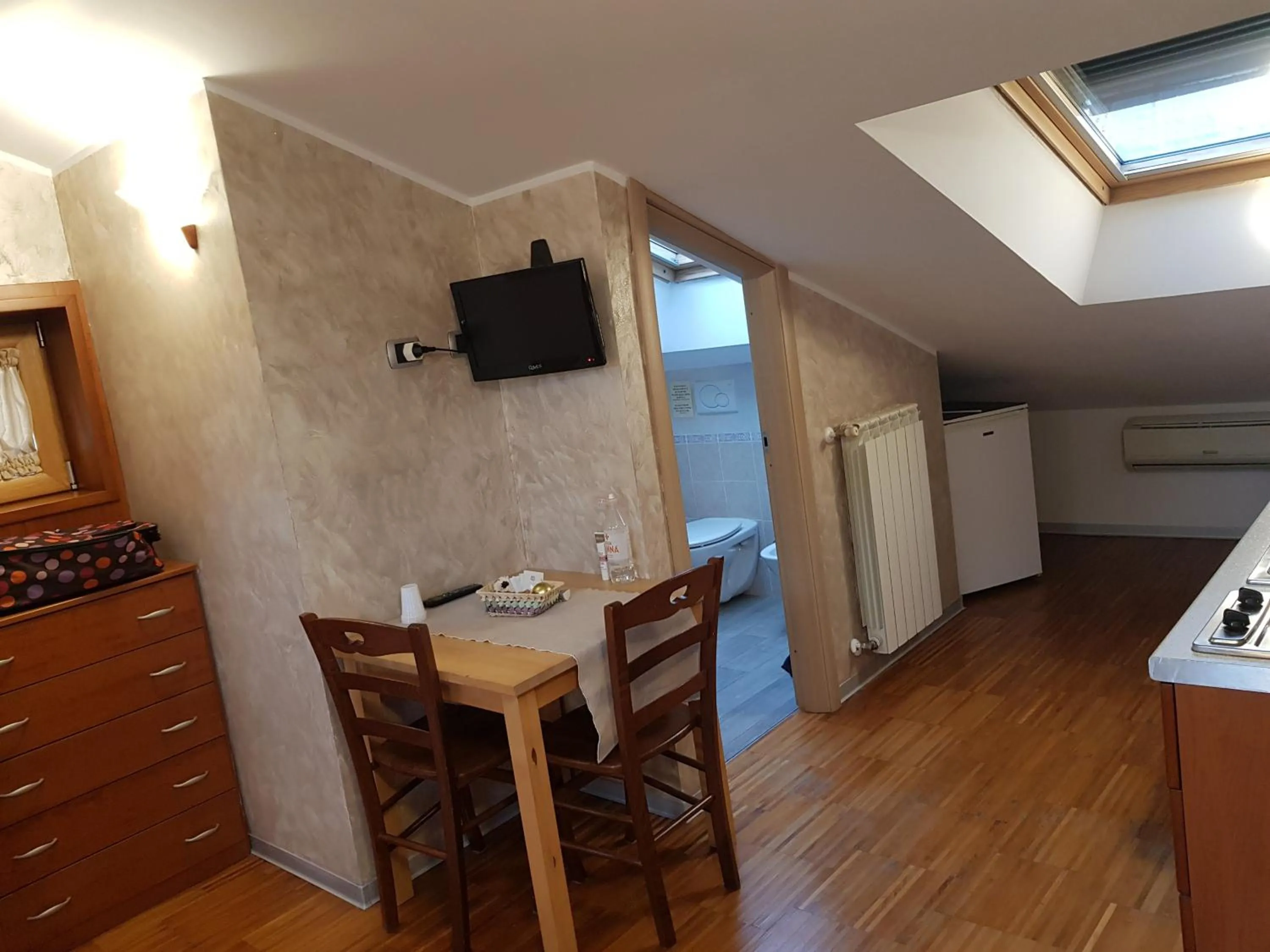 TV and multimedia in Aurelia Garden Gold B&B