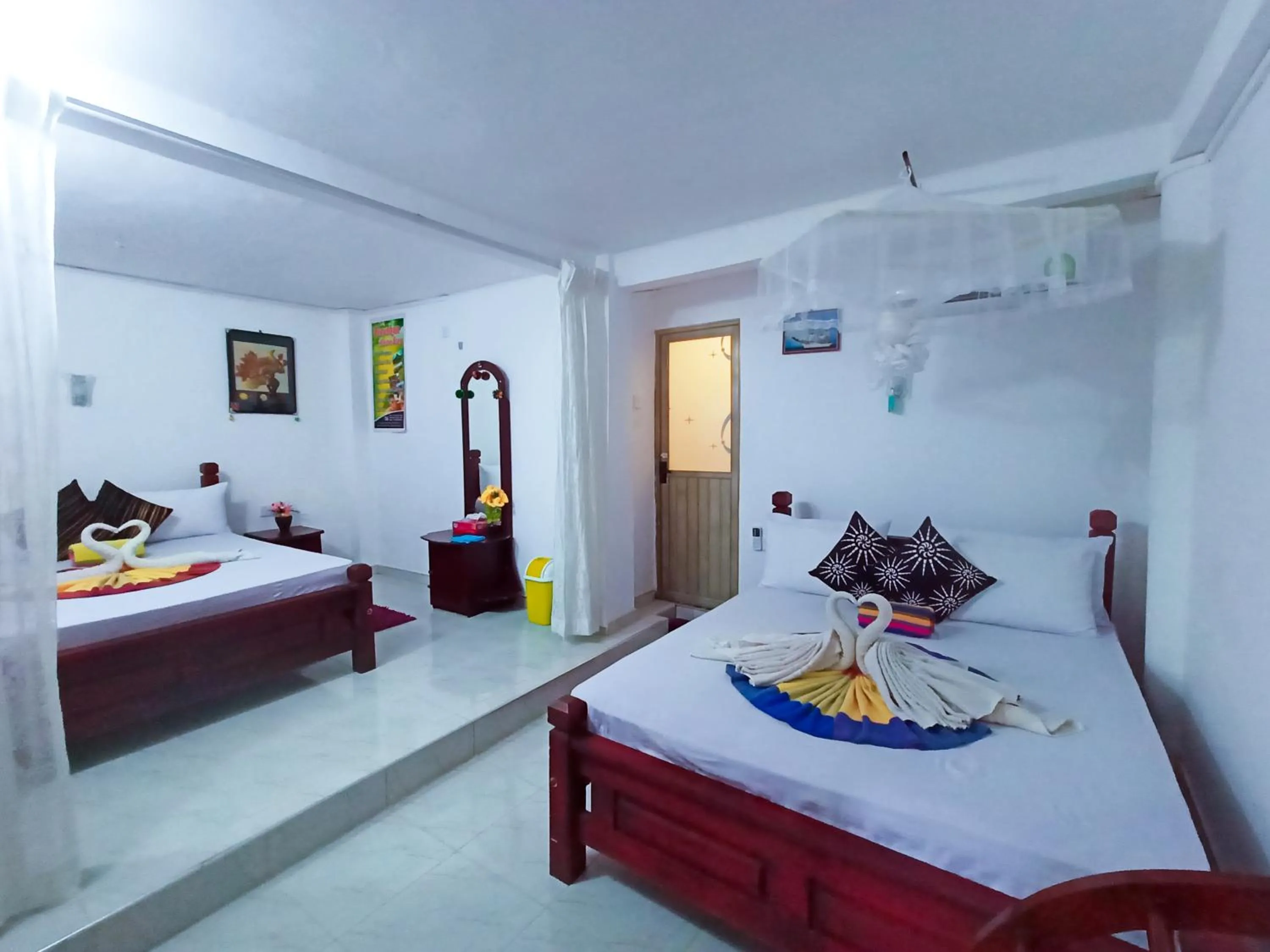 Photo of the whole room, Bed in Sigiri Tarushan Home Stay