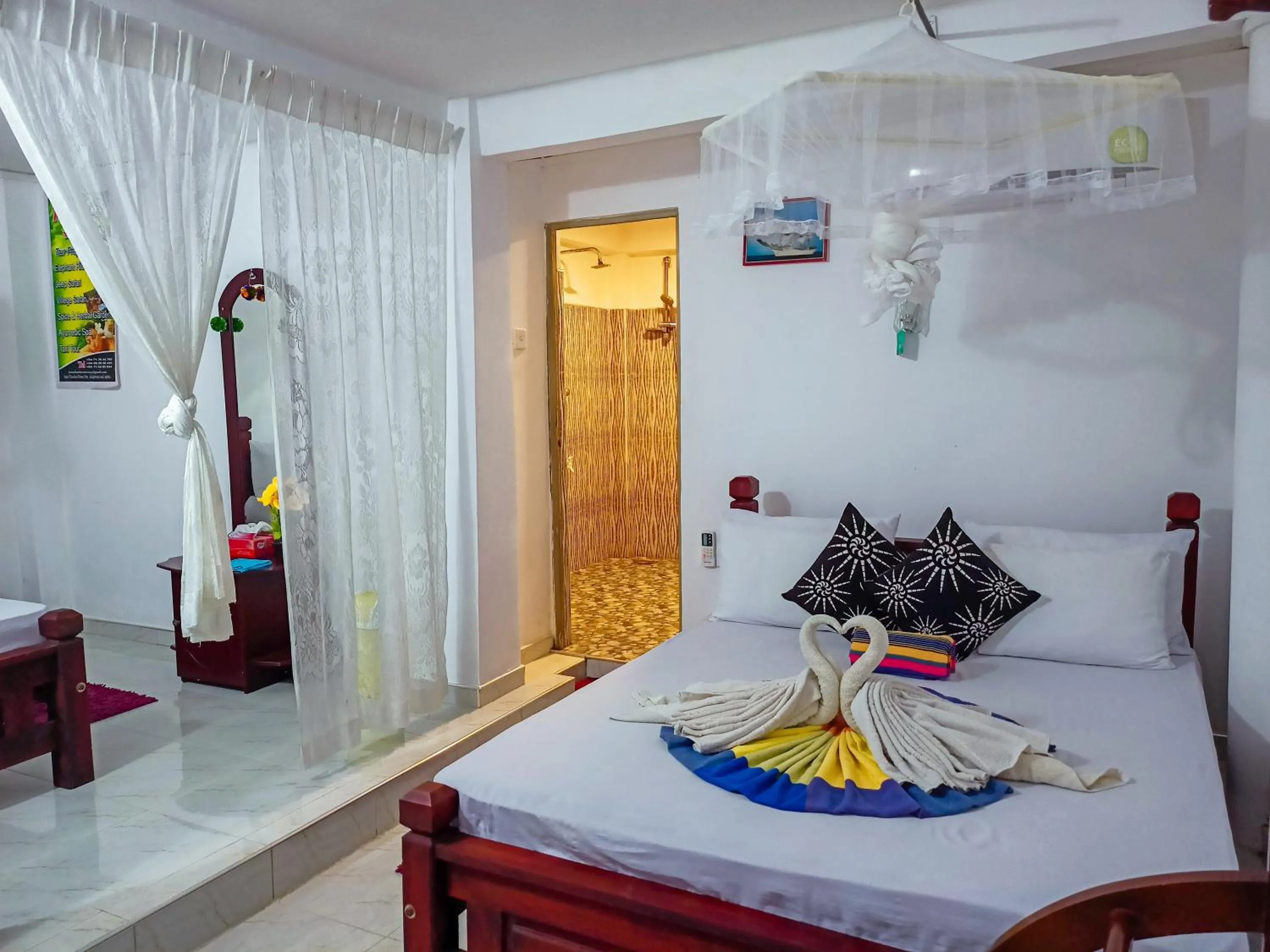 Photo of the whole room, Bed in Sigiri Tarushan Home Stay