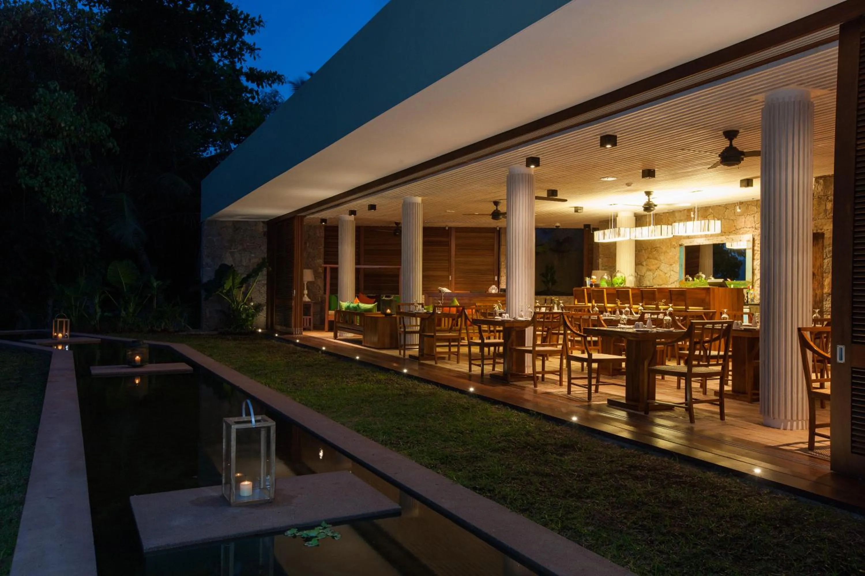 Restaurant/places to eat in Le Relax Luxury Lodge