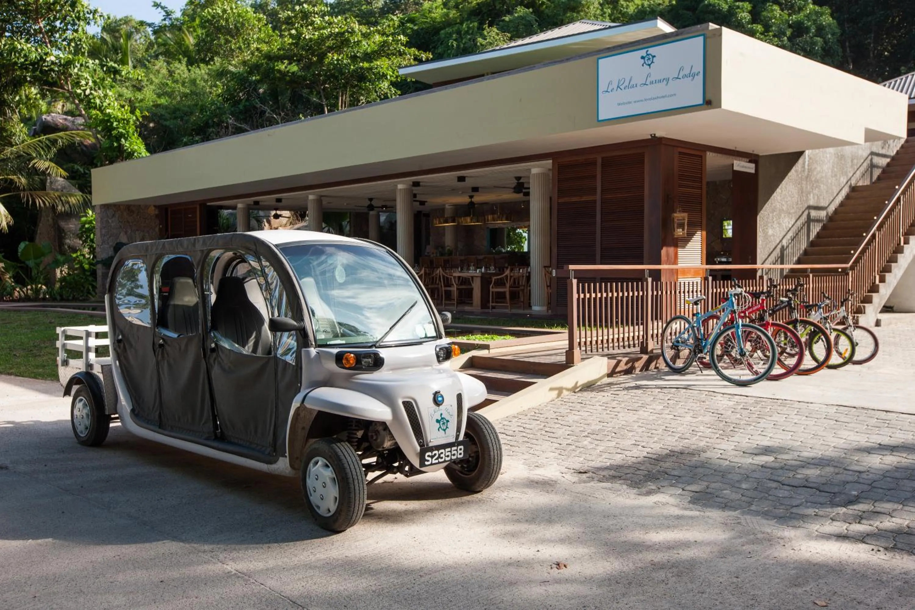 Property building in Le Relax Luxury Lodge