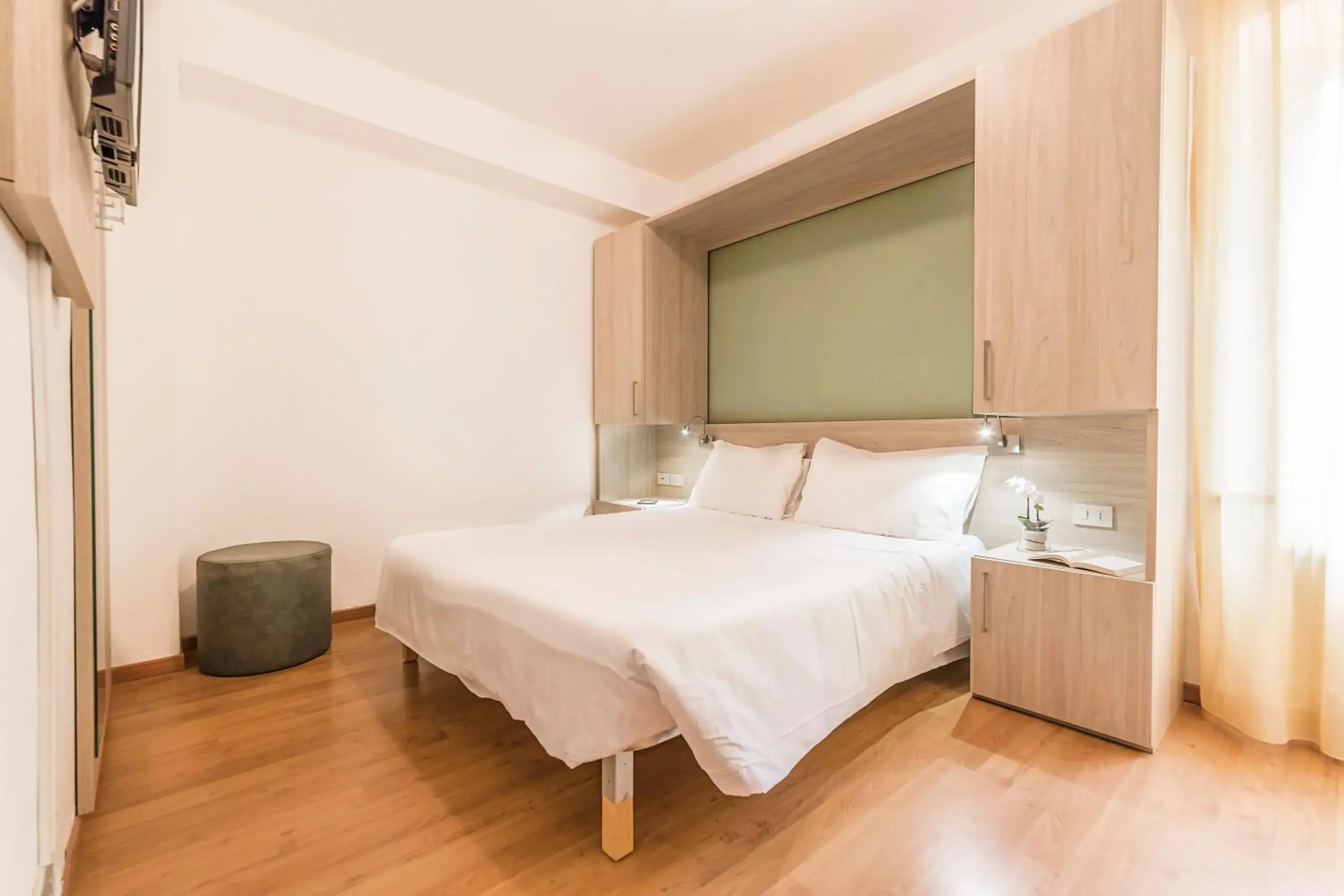 Day, Bed in Hotel Sorapiss Day, Bed in Hotel Sorapiss