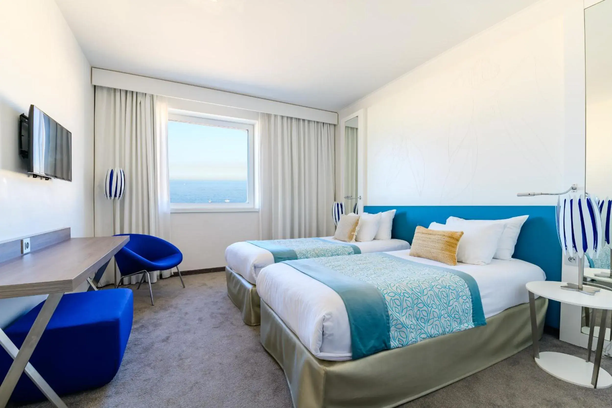 Family Room in Golden Tulip Marseille Euromed Family Room in Golden Tulip Marseille Euromed