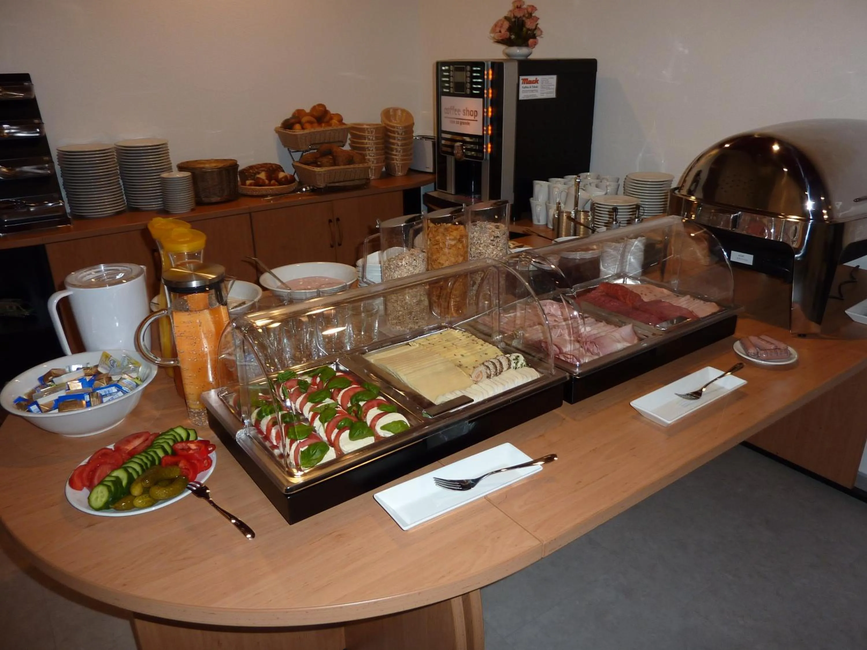 Food in Garni Hotel Alber