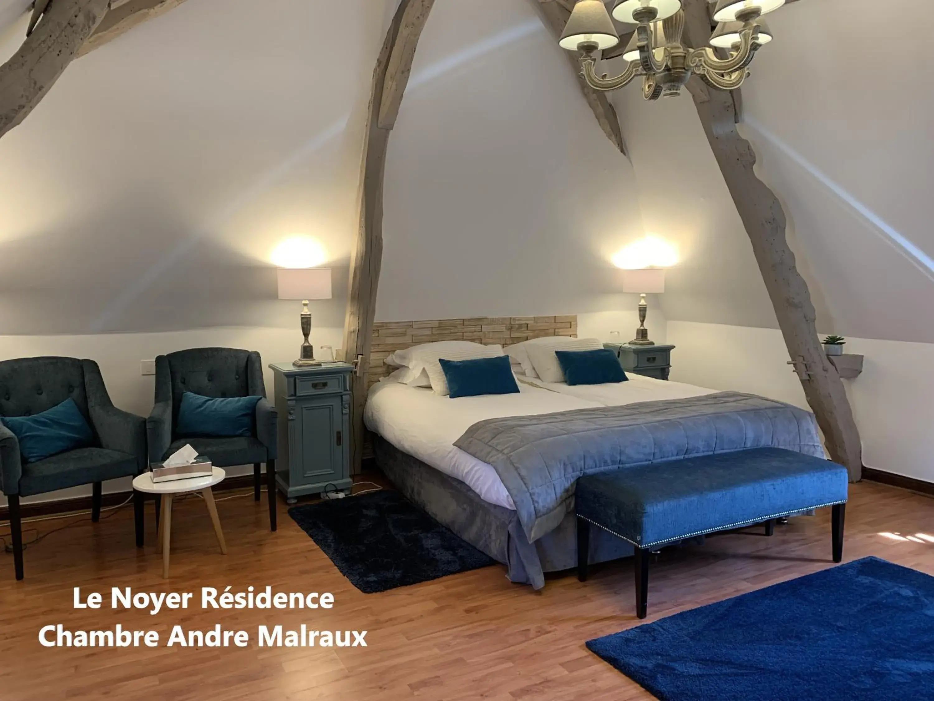 Twin Room in Le Noyer Résidence B&B Twin Room in Le Noyer Résidence B&B