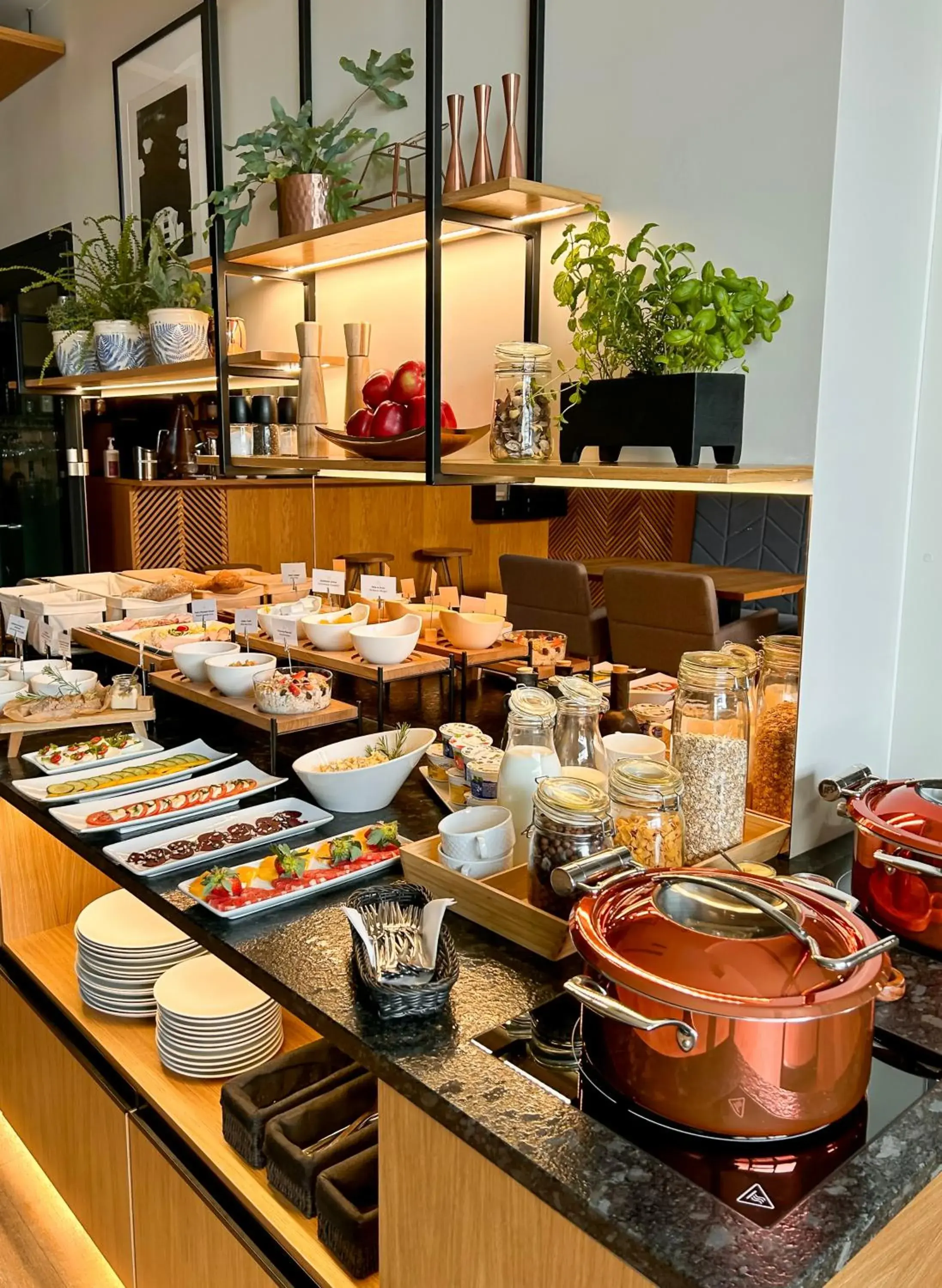 Restaurant/places to eat in Hotel Faros Gdansk Airport Restaurant/places to eat in Hotel Faros Gdansk Airport