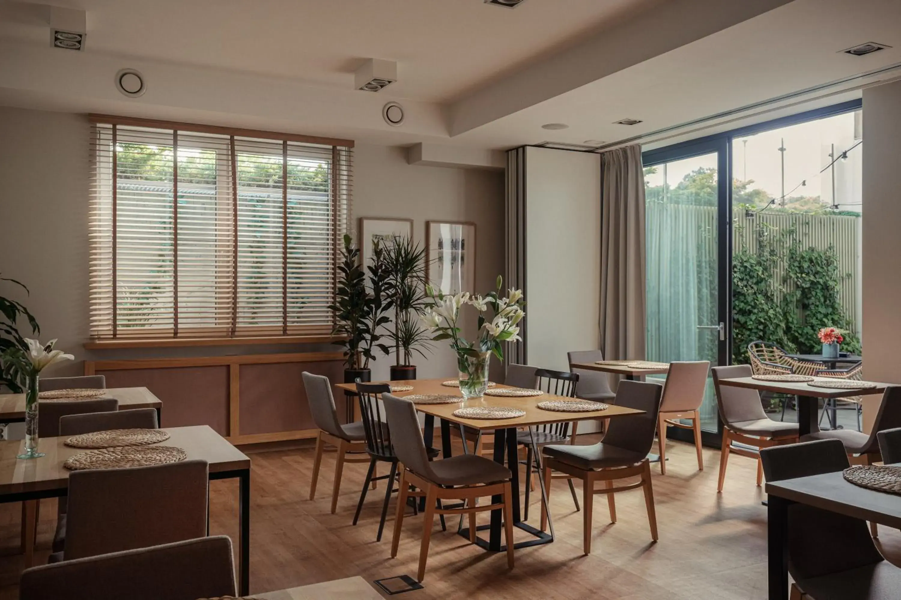 Restaurant/places to eat in Hotel Faros Gdansk Airport Restaurant/places to eat in Hotel Faros Gdansk Airport