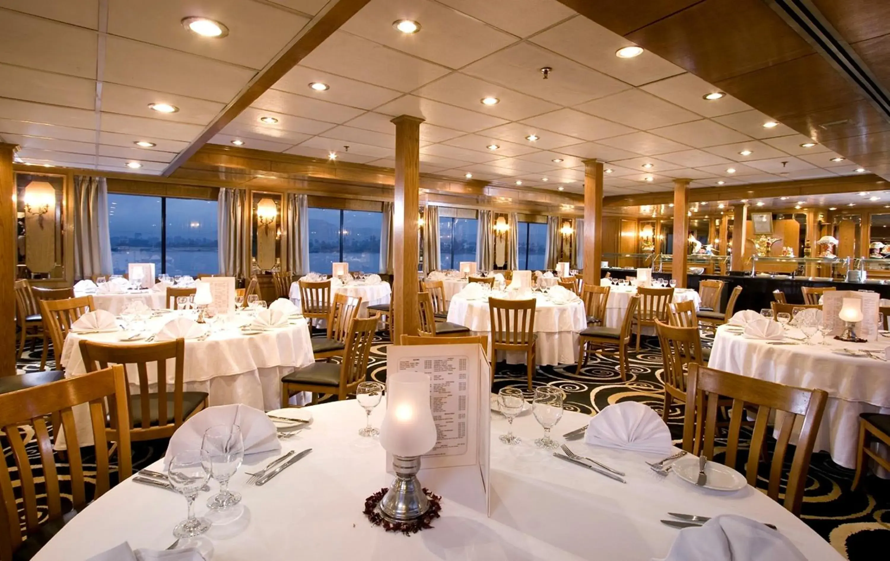 Restaurant/places to eat in Iberotel Luxor Restaurant/places to eat in Iberotel Luxor