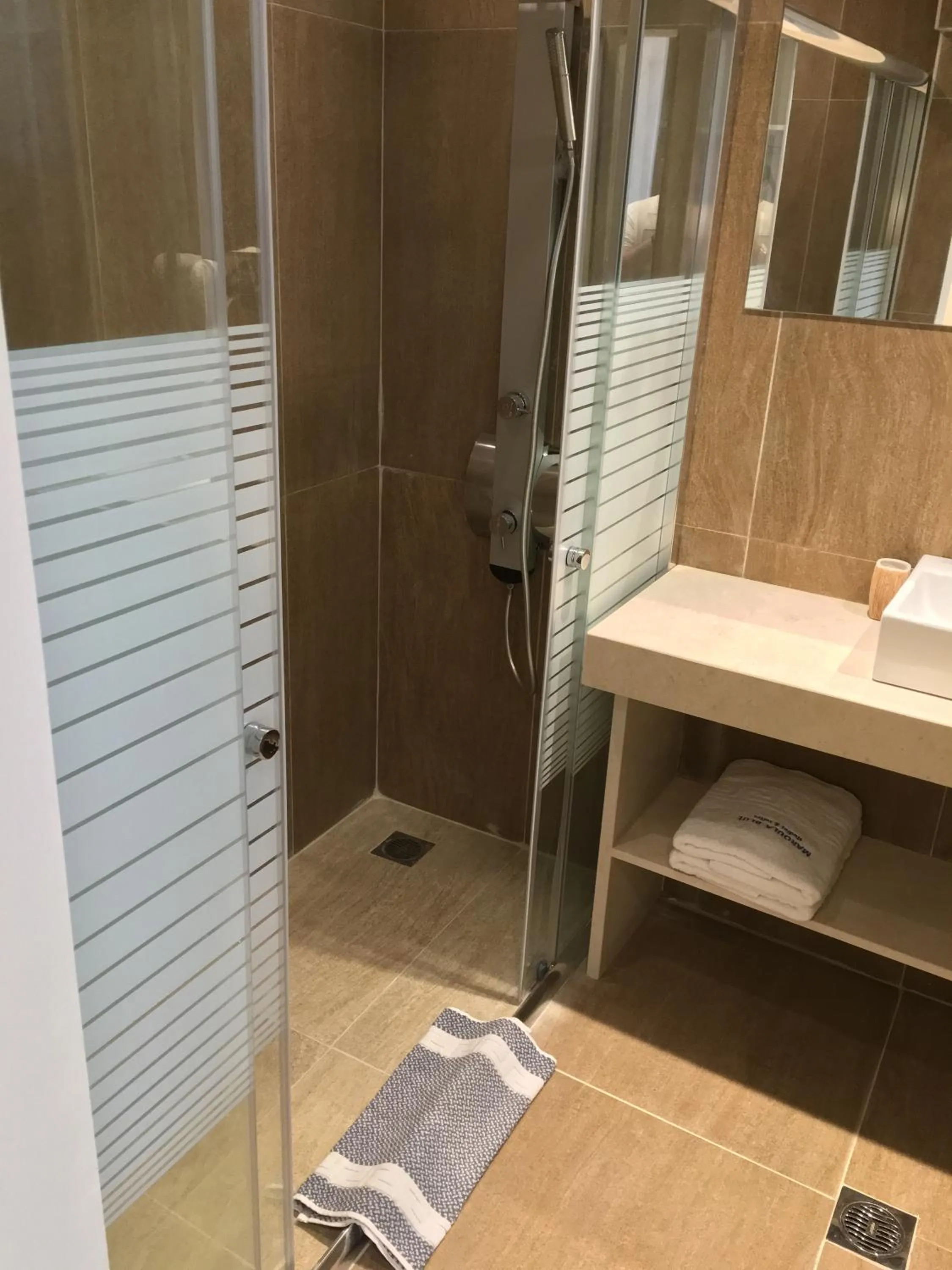 Bathroom in Casa Blue Sarantis