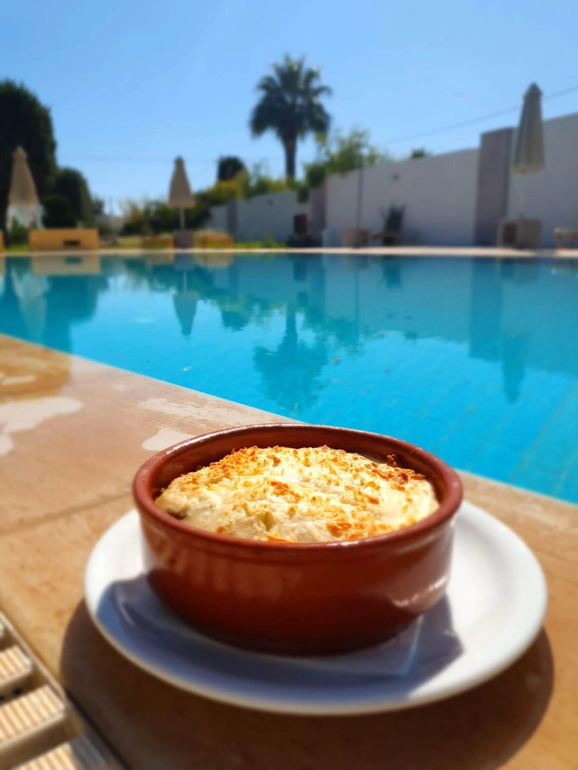 Restaurant/places to eat in Casa Blue Sarantis