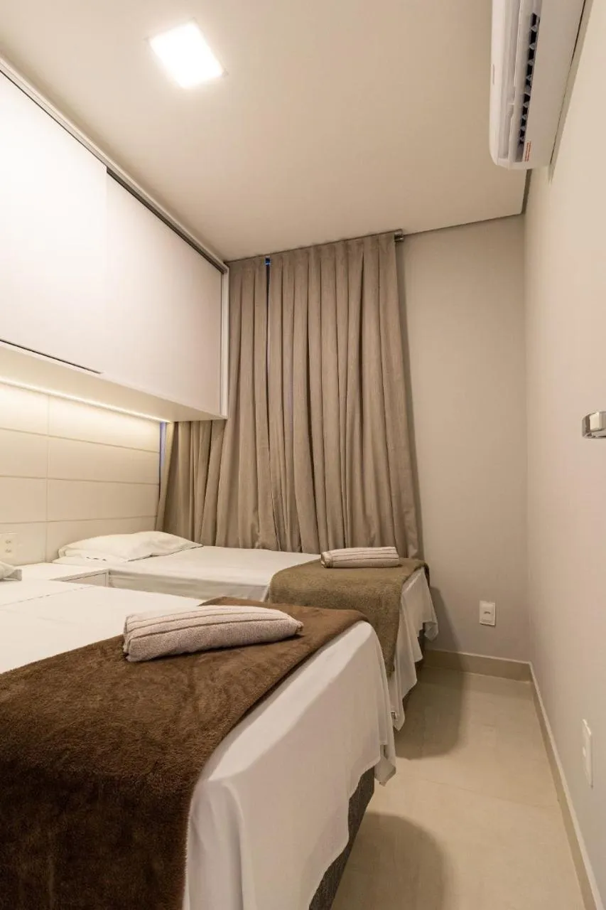 Bed in Ingleses Park Hotel