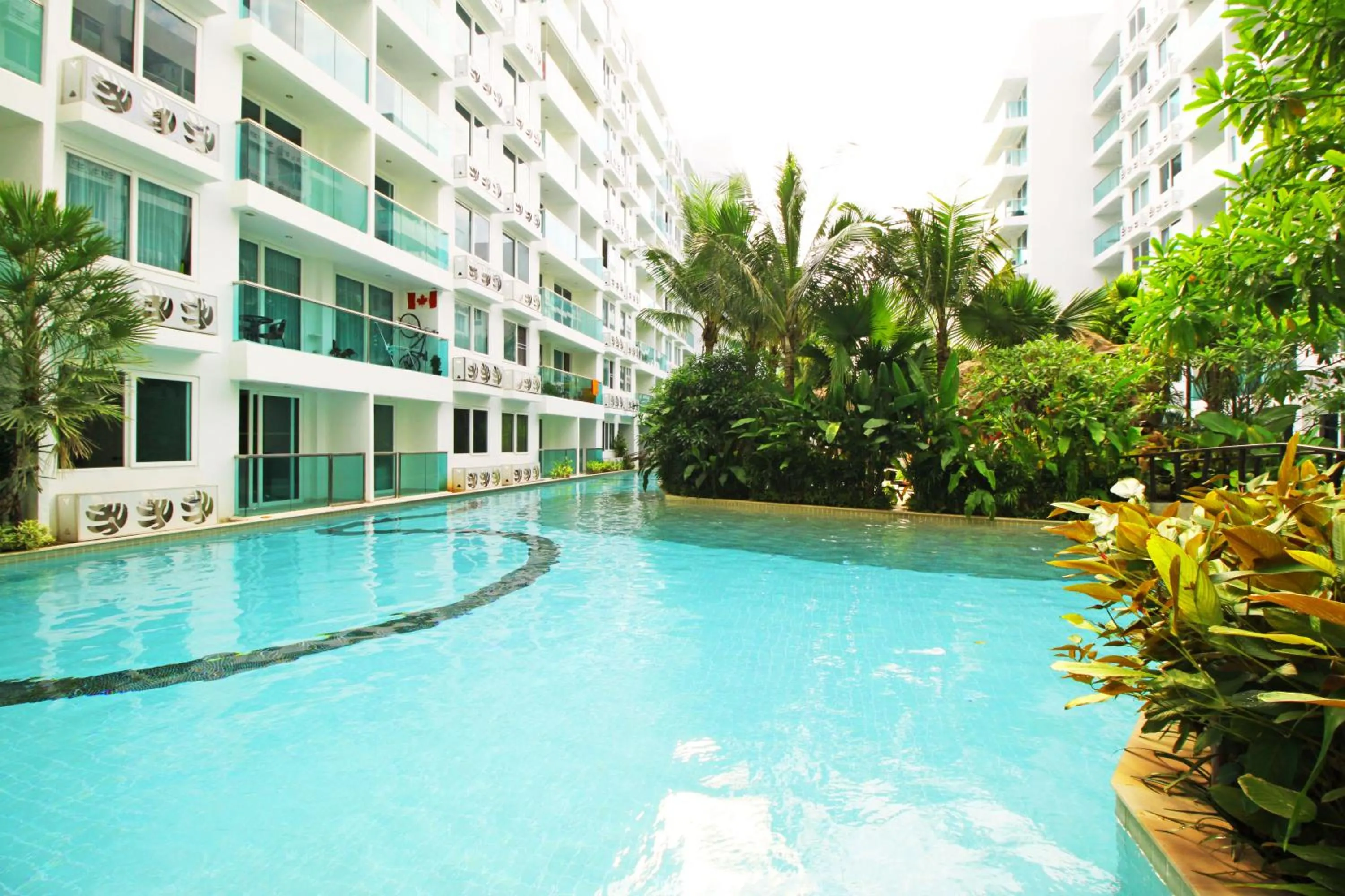 Amazon Residence by Pattaya Sunny Rentals