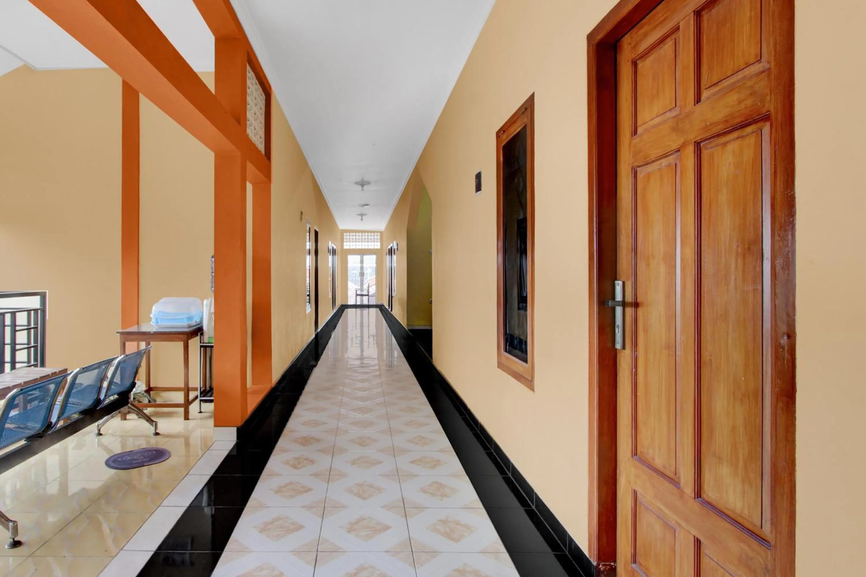 Hotel O near Ahmad Dahlan University formerly Endrayanti Inn