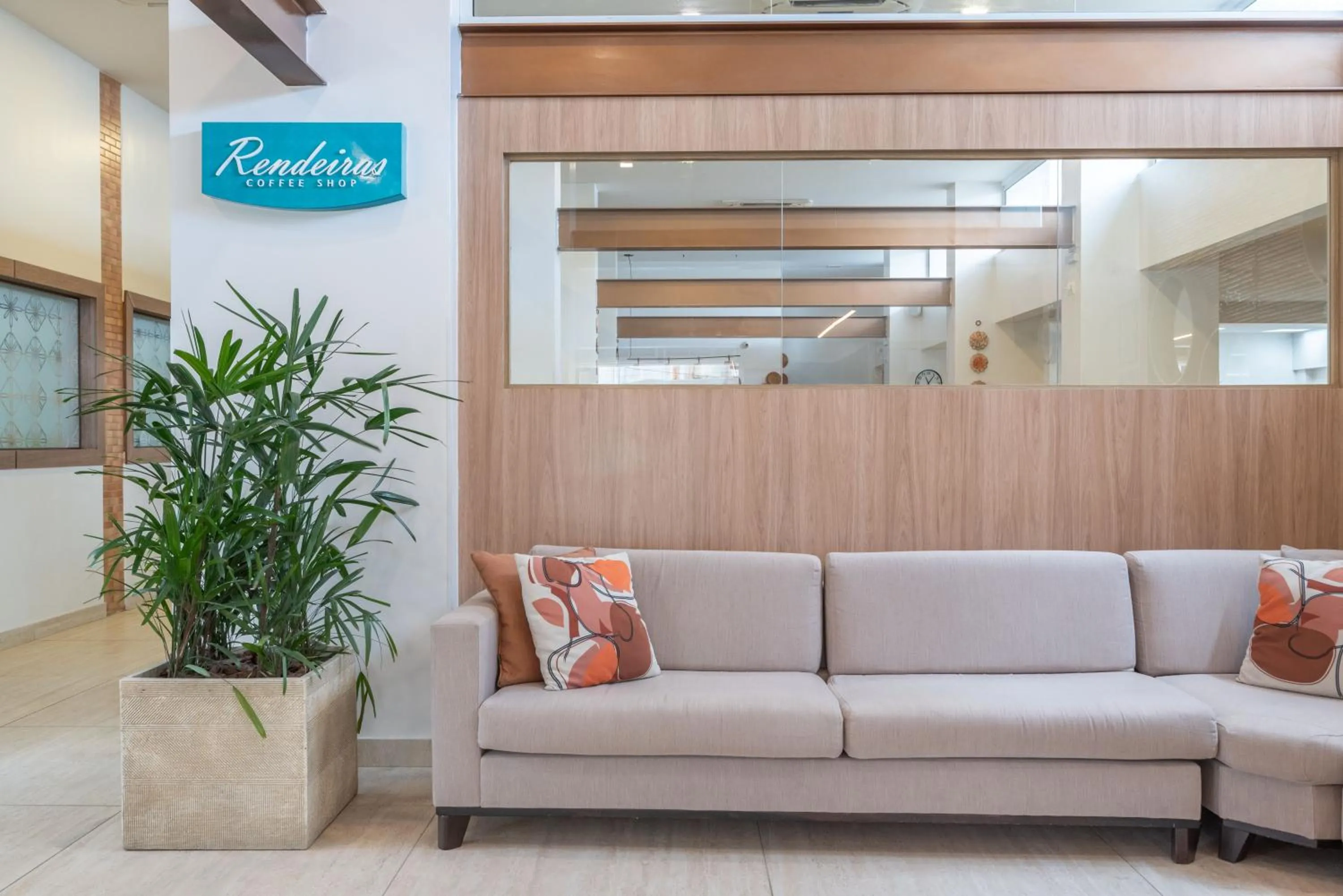 Lobby or reception in Slim Pajuçara by Tropicalis