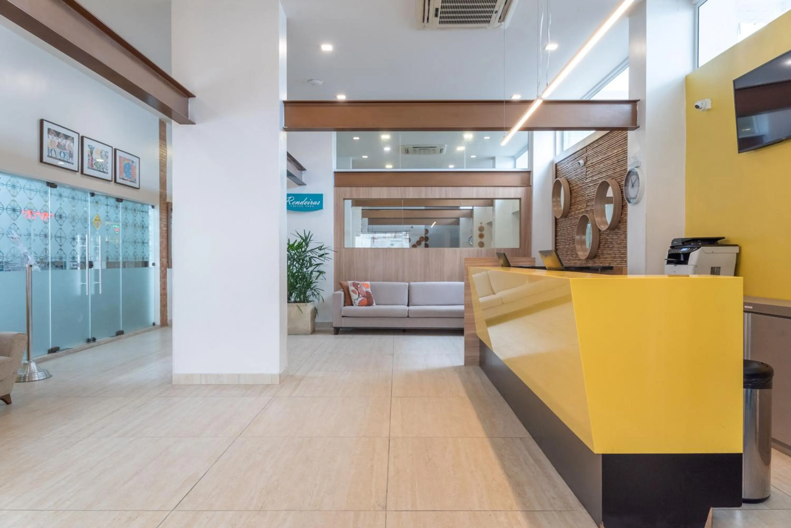 Lobby or reception in Slim Pajuçara by Tropicalis