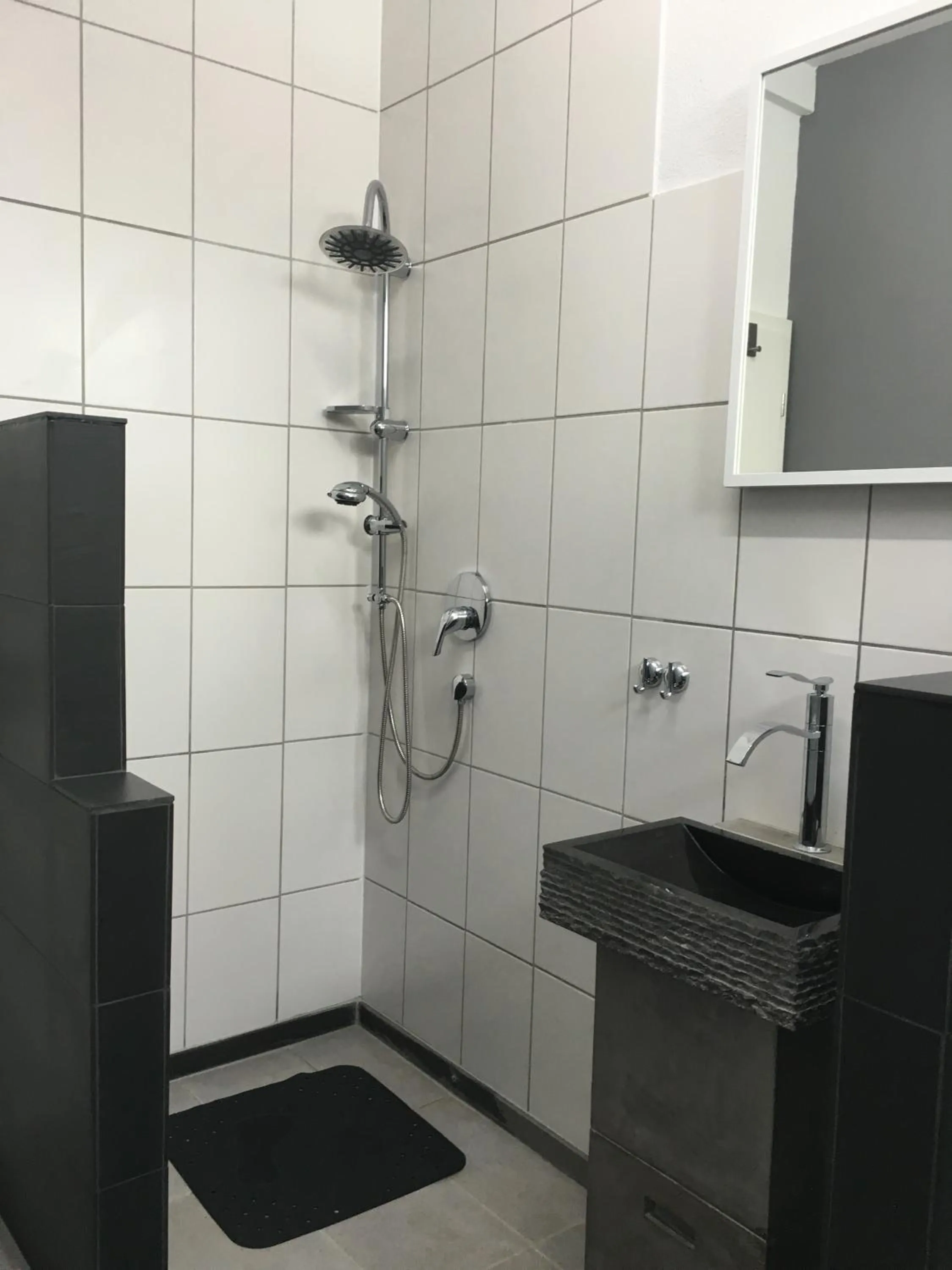 Bathroom in Businessapart Stuttgart