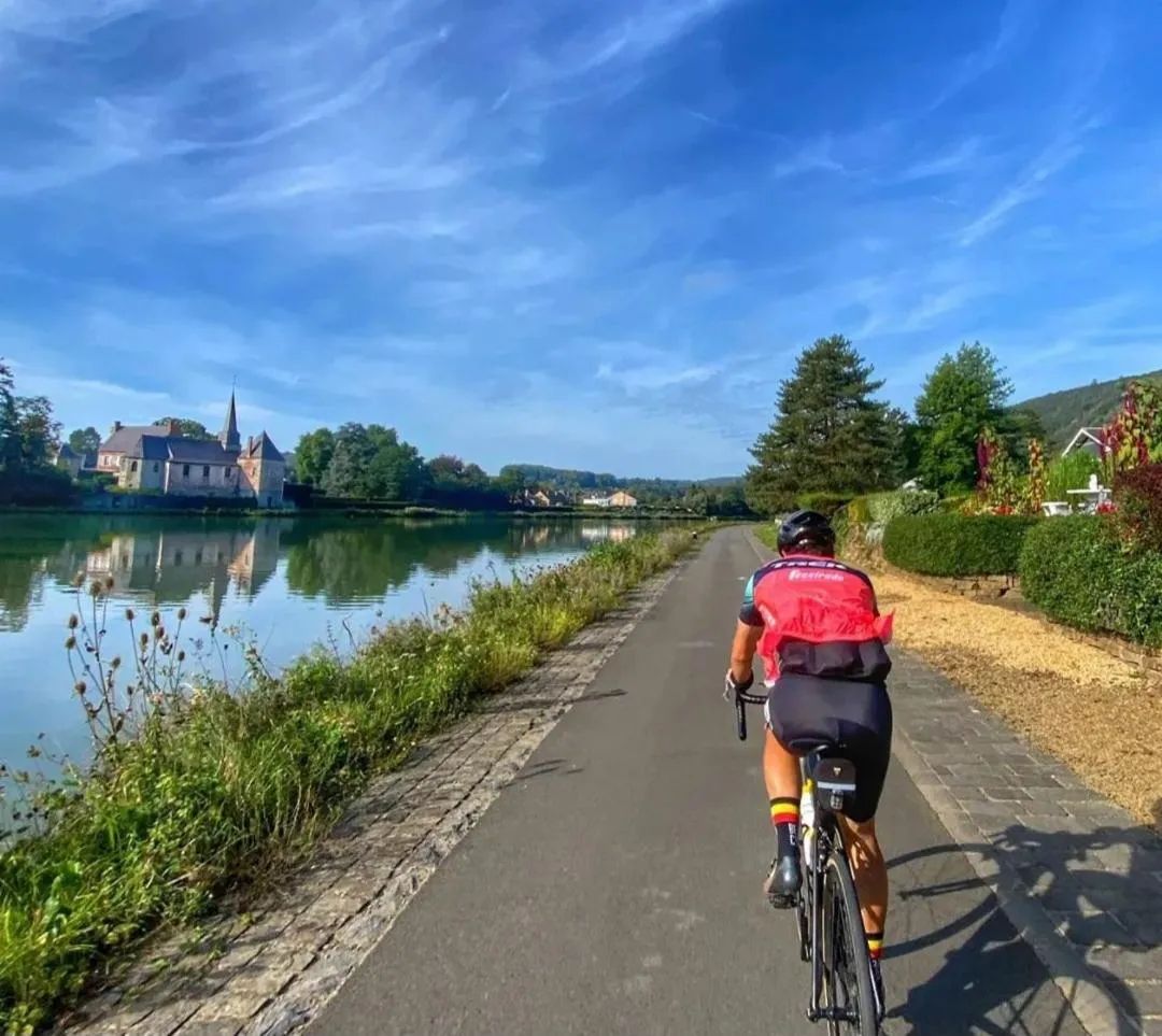 Escale Chambre d'hôtes Au coeur du vieux Profondeville entre Namur et Dinant
